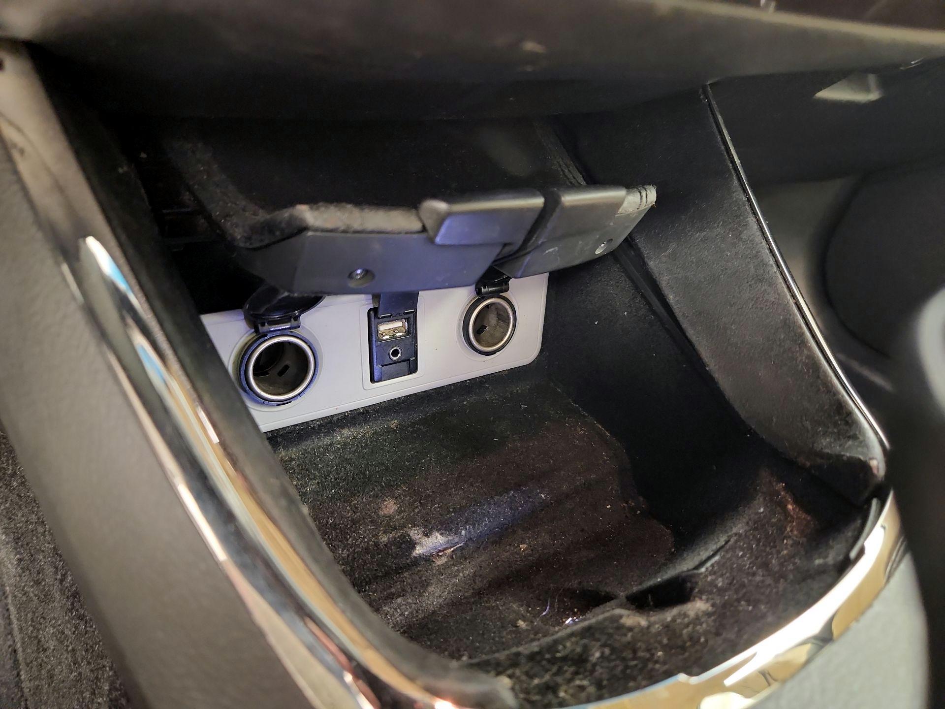 Thumbnail: 2014 Toyota Avalon - 19