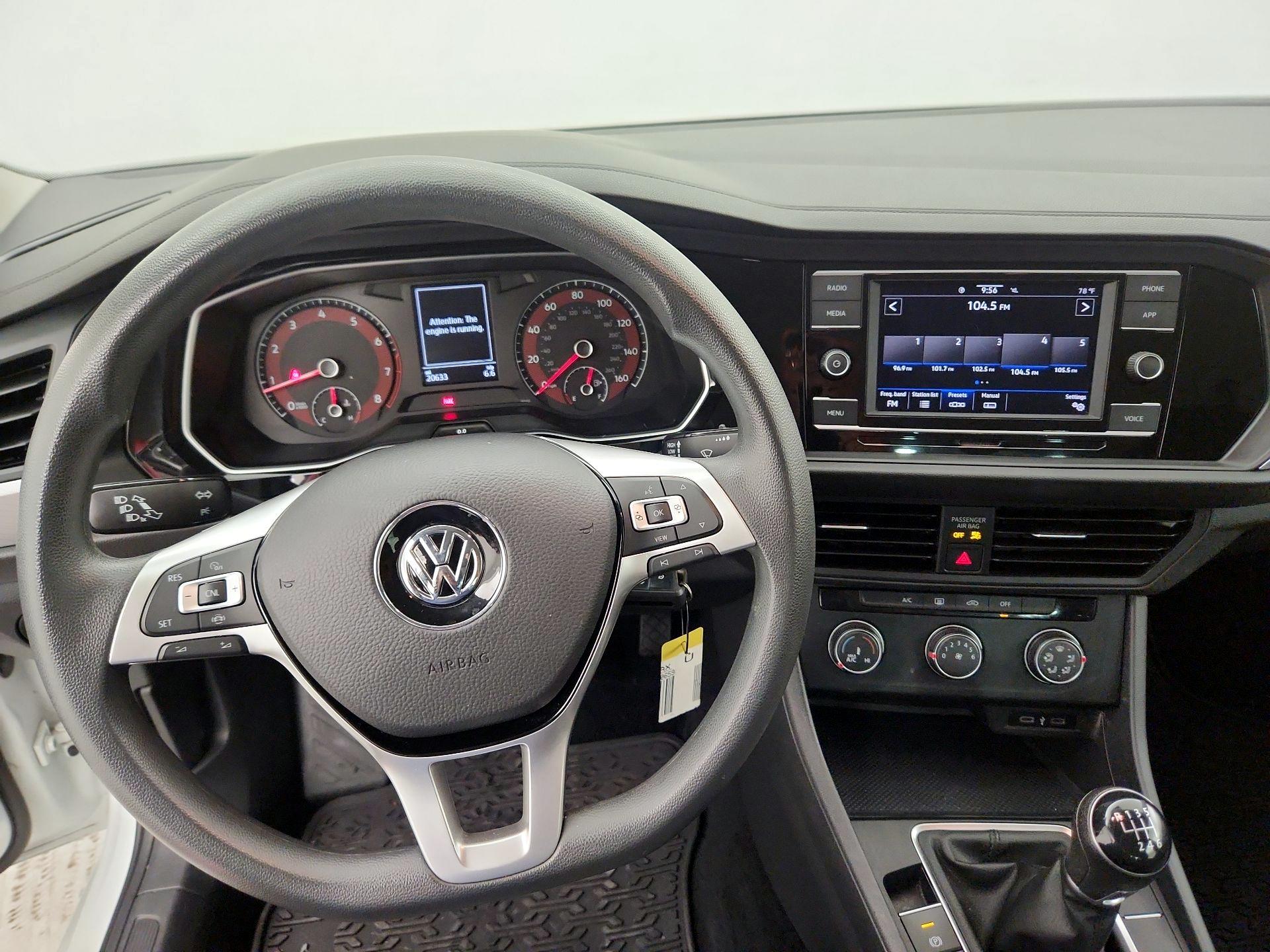 Thumbnail: 2021 Volkswagen Jetta - 9