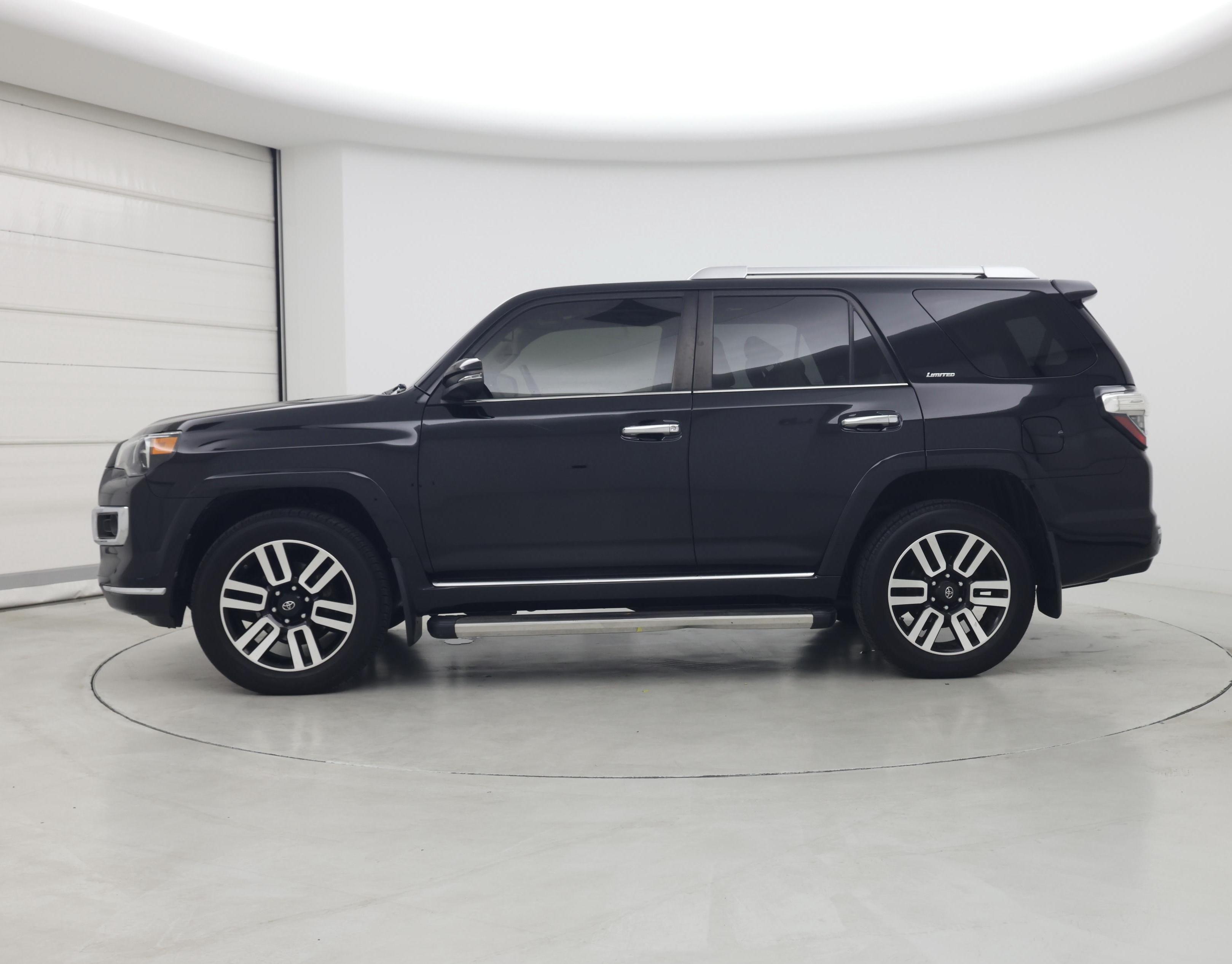 Thumbnail: 2020 Toyota 4Runner - 3