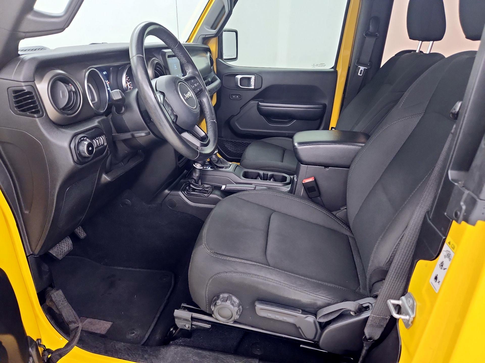 Thumbnail: 2019 Jeep Wrangler - 11