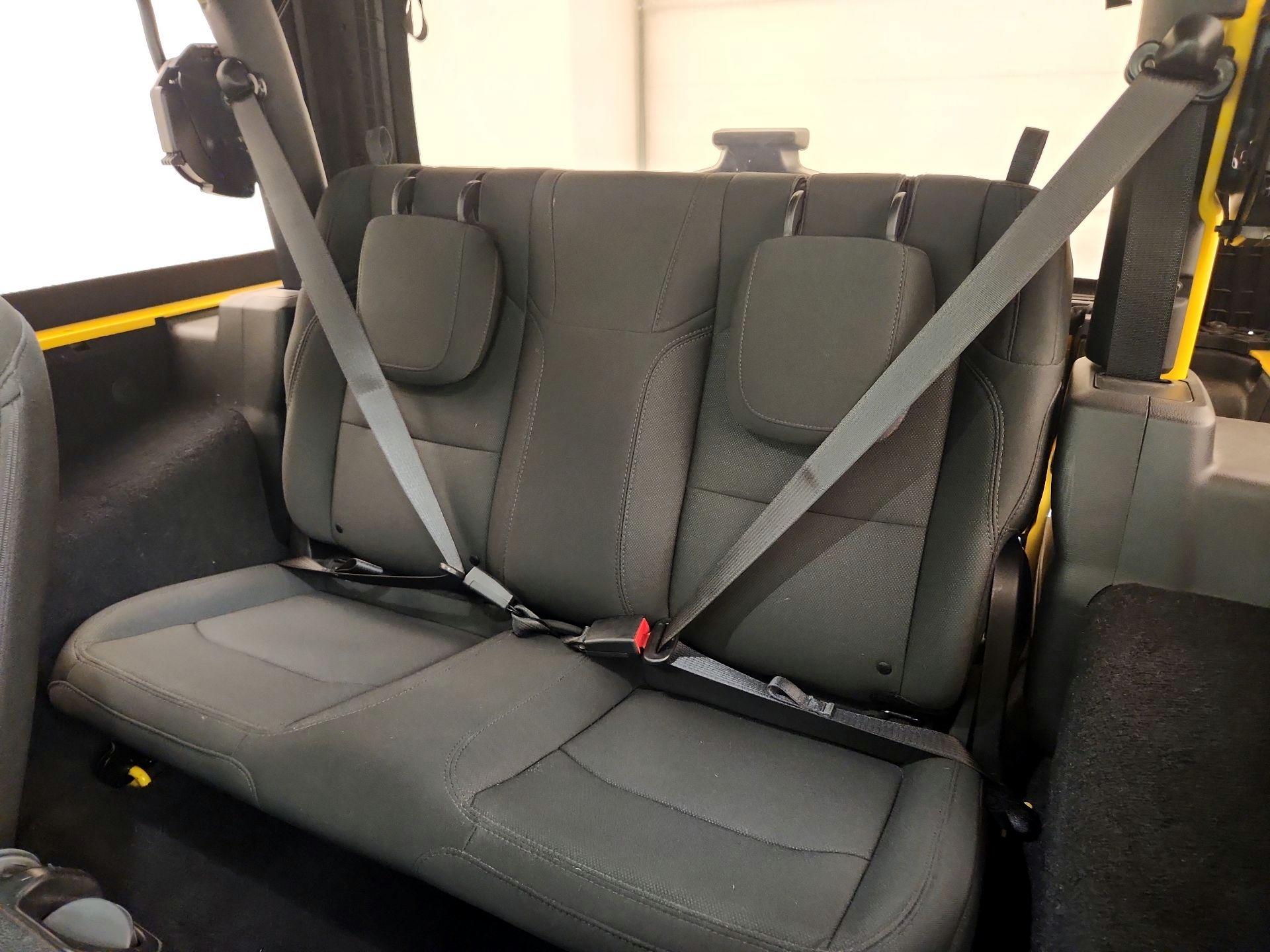 Thumbnail: 2019 Jeep Wrangler - 19