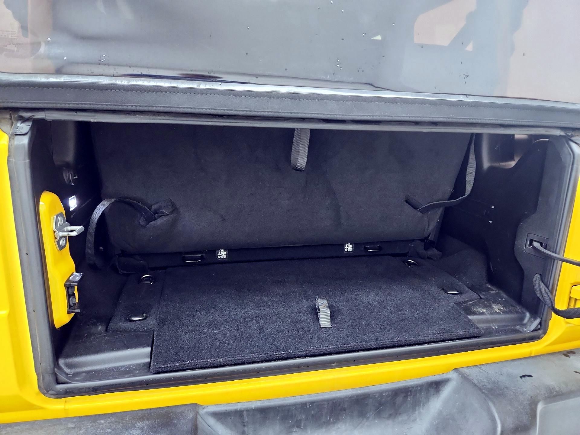 Thumbnail: 2019 Jeep Wrangler - 20