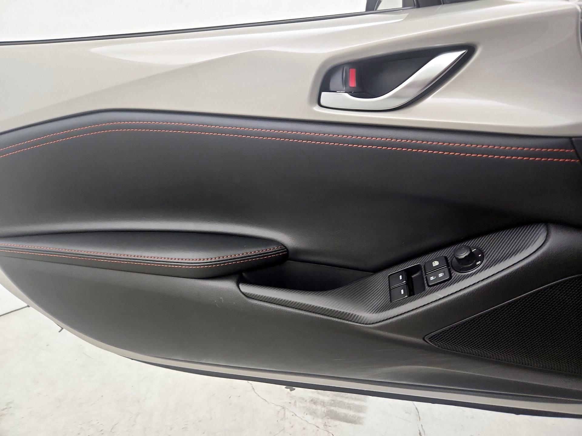 Thumbnail: 2023 Mazda MX-5 Miata - 12