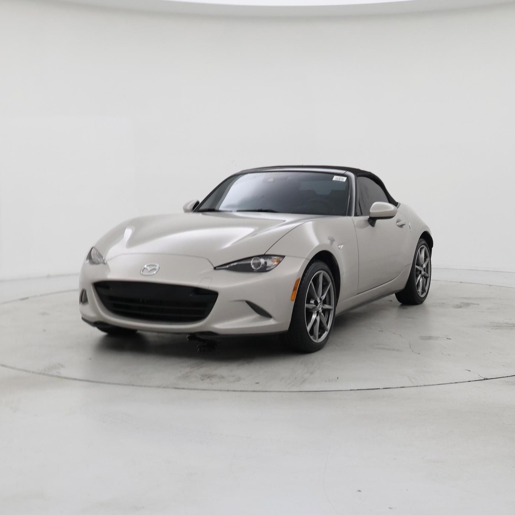 Thumbnail: 2023 Mazda MX-5 Miata - 4