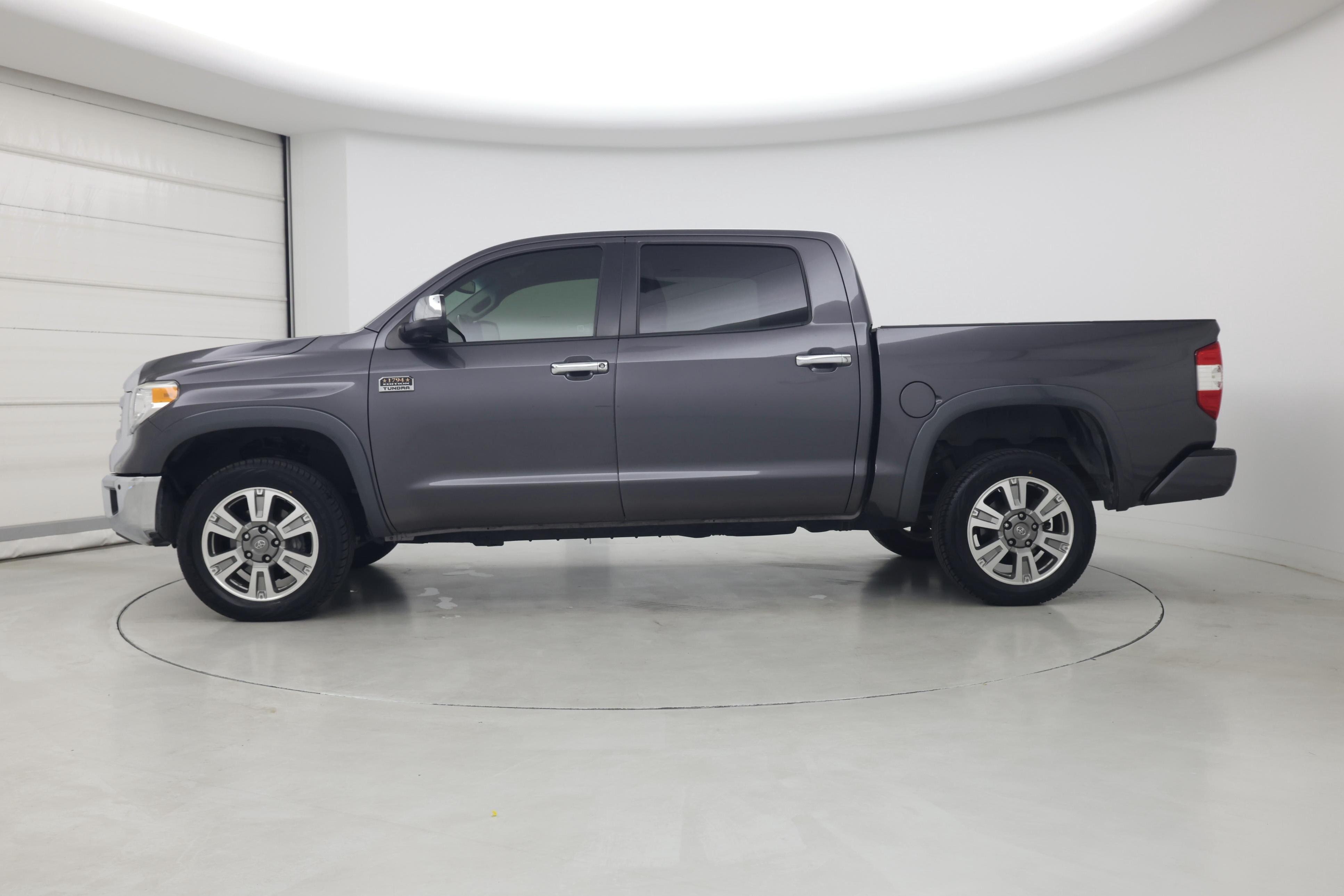 Thumbnail: 2017 Toyota Tundra - 3