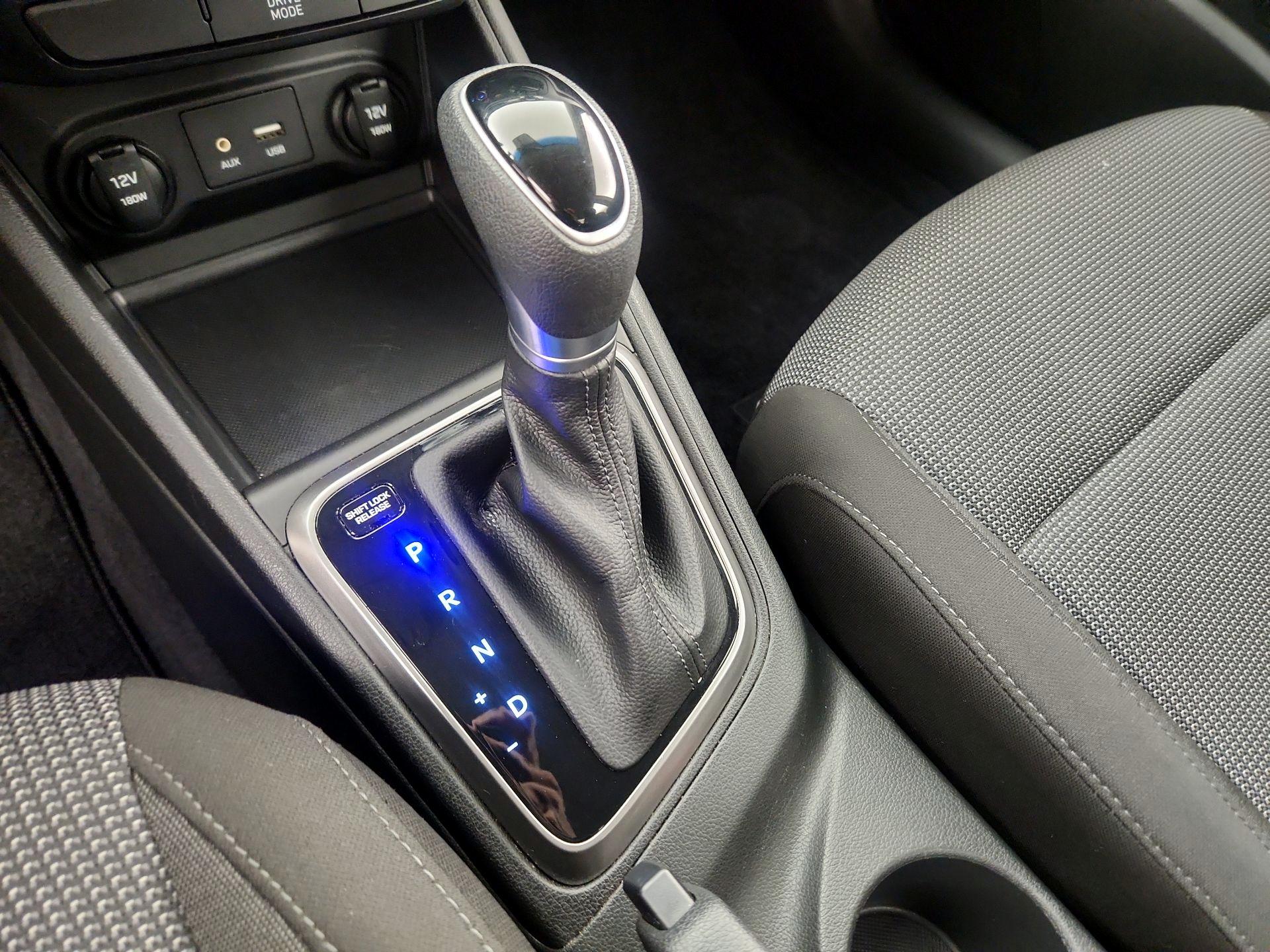 Thumbnail: 2018 Hyundai Accent - 17
