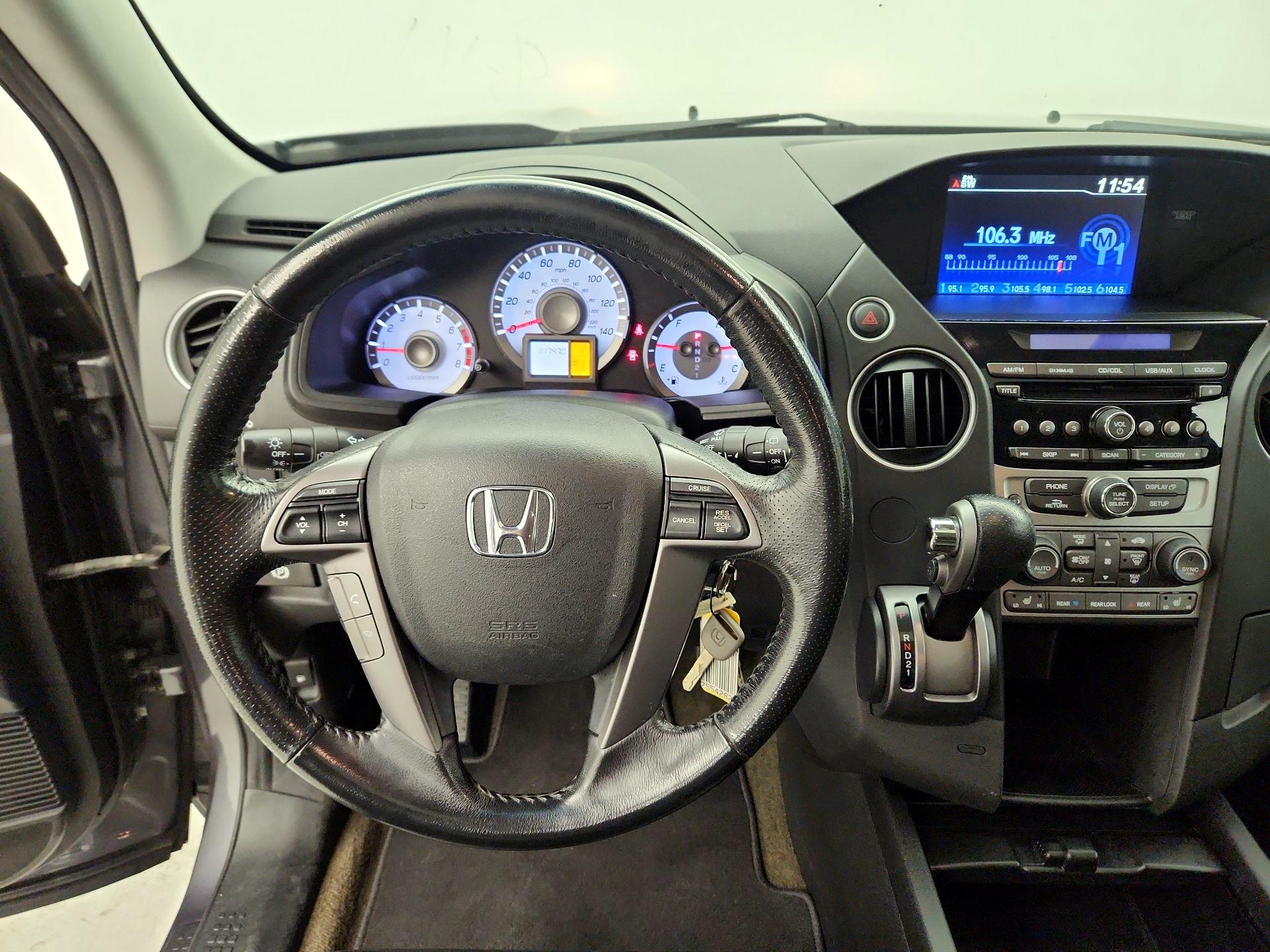 Thumbnail: 2015 Honda Pilot - 10