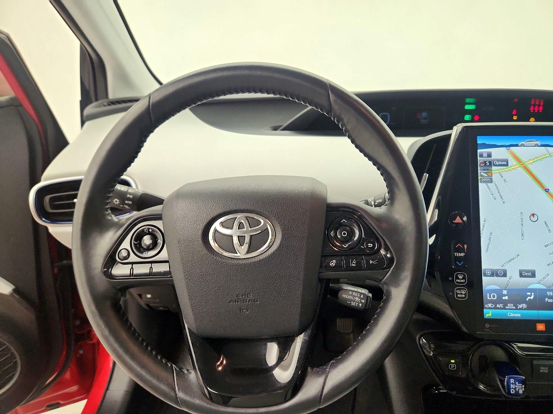 Thumbnail: 2020 Toyota Prius - 10