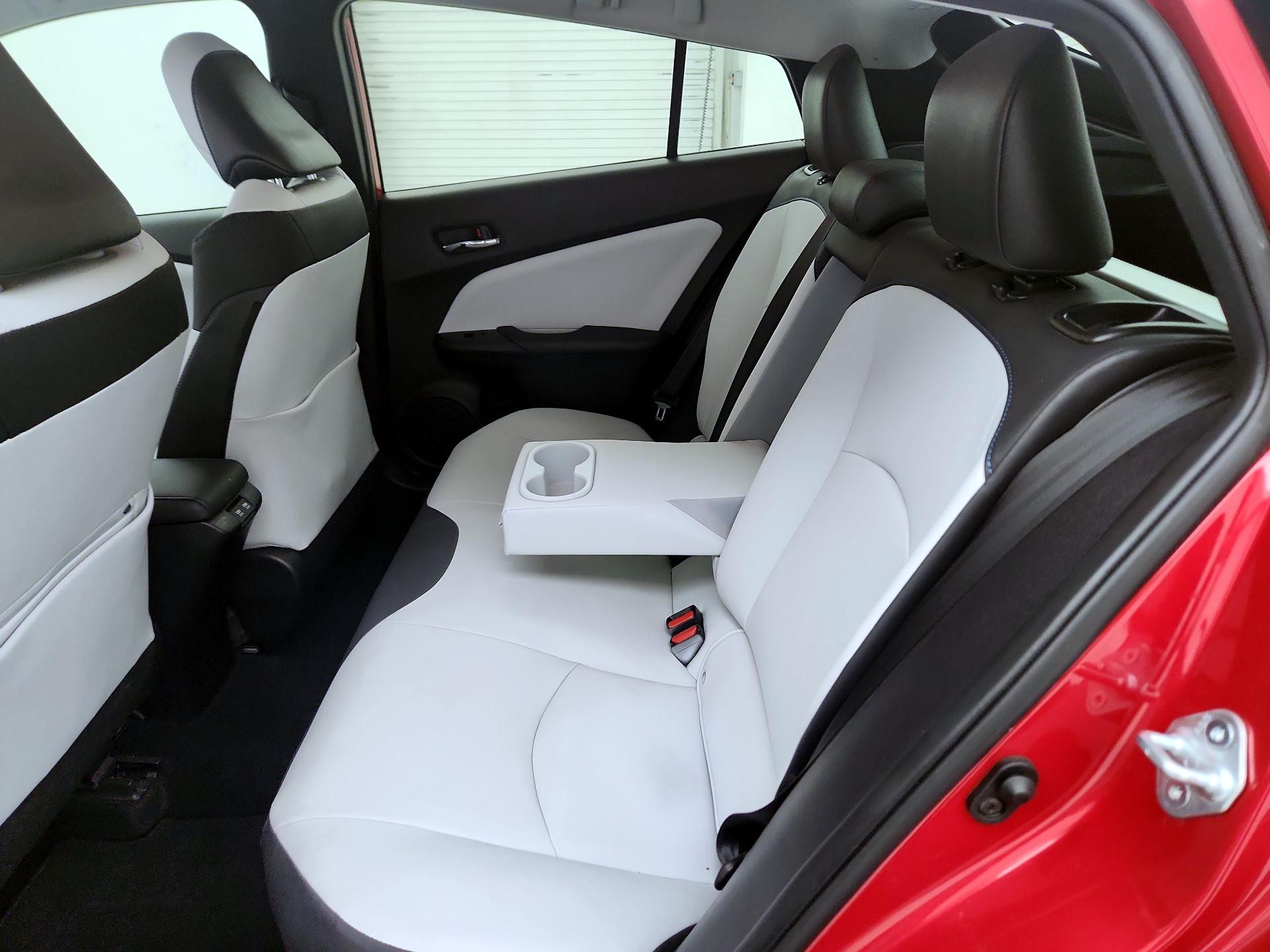 Thumbnail: 2020 Toyota Prius - 20