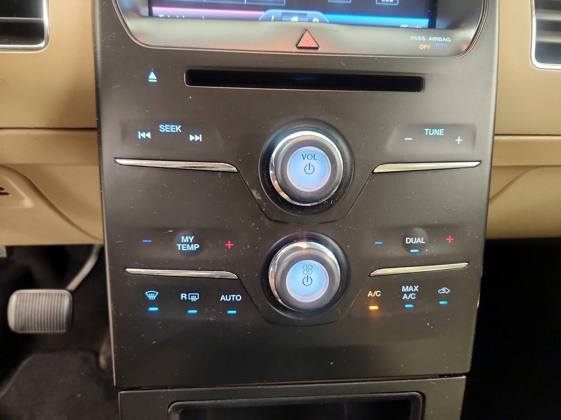 Thumbnail: 2014 Ford Flex - 16