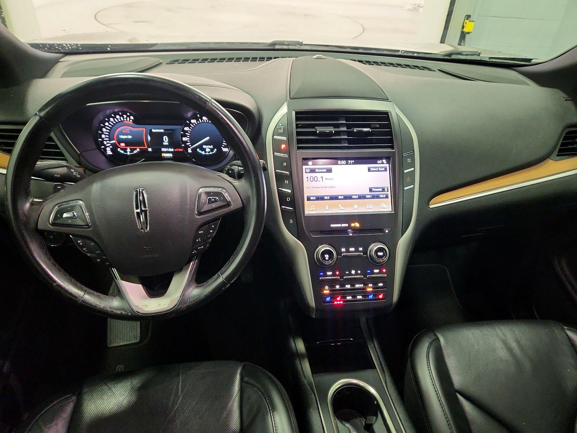 Thumbnail: 2017 Lincoln MKC - 9