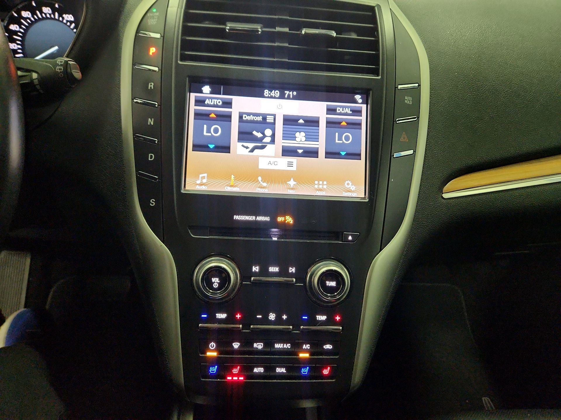 Thumbnail: 2017 Lincoln MKC - 16