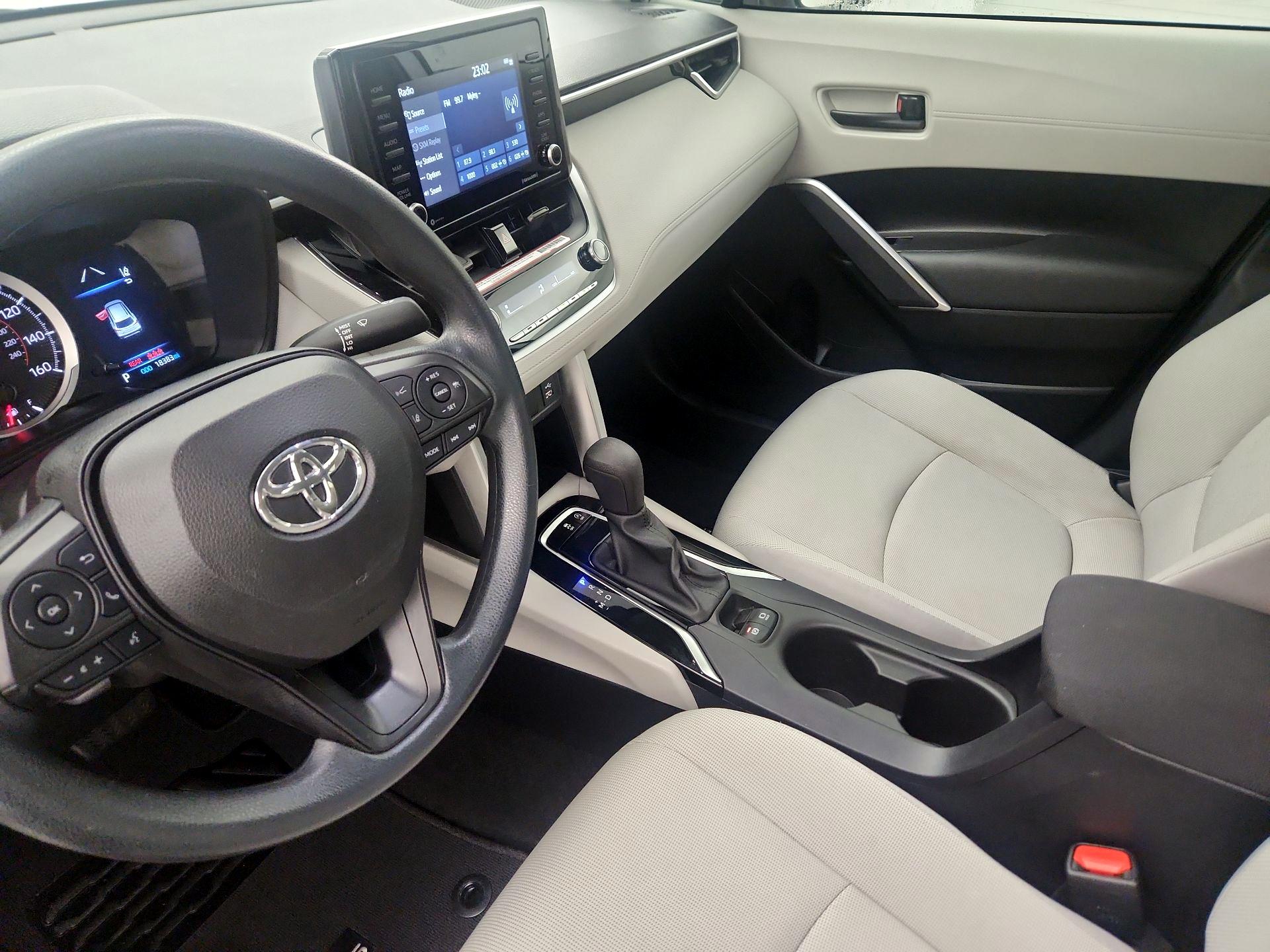 Thumbnail: 2022 Toyota Corolla Cross - 11