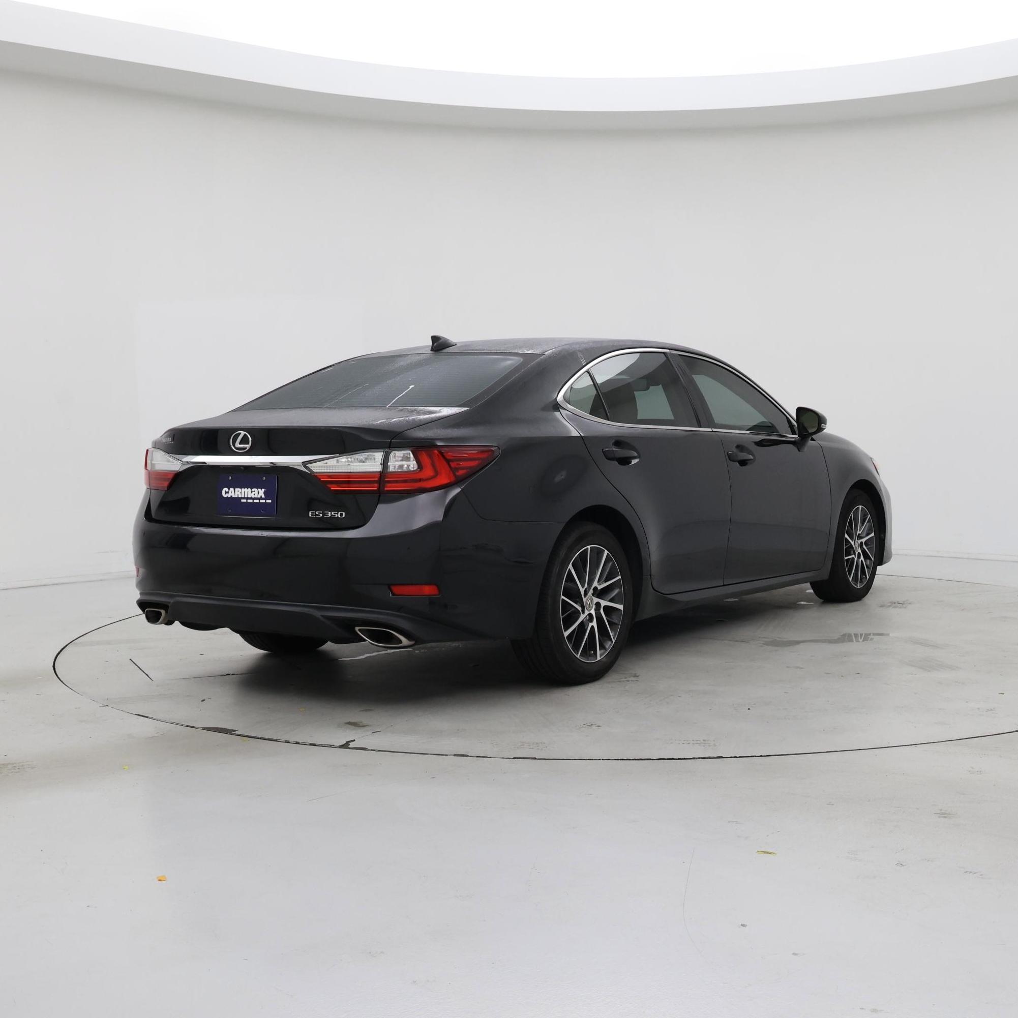 Thumbnail: 2018 Lexus ES - 8