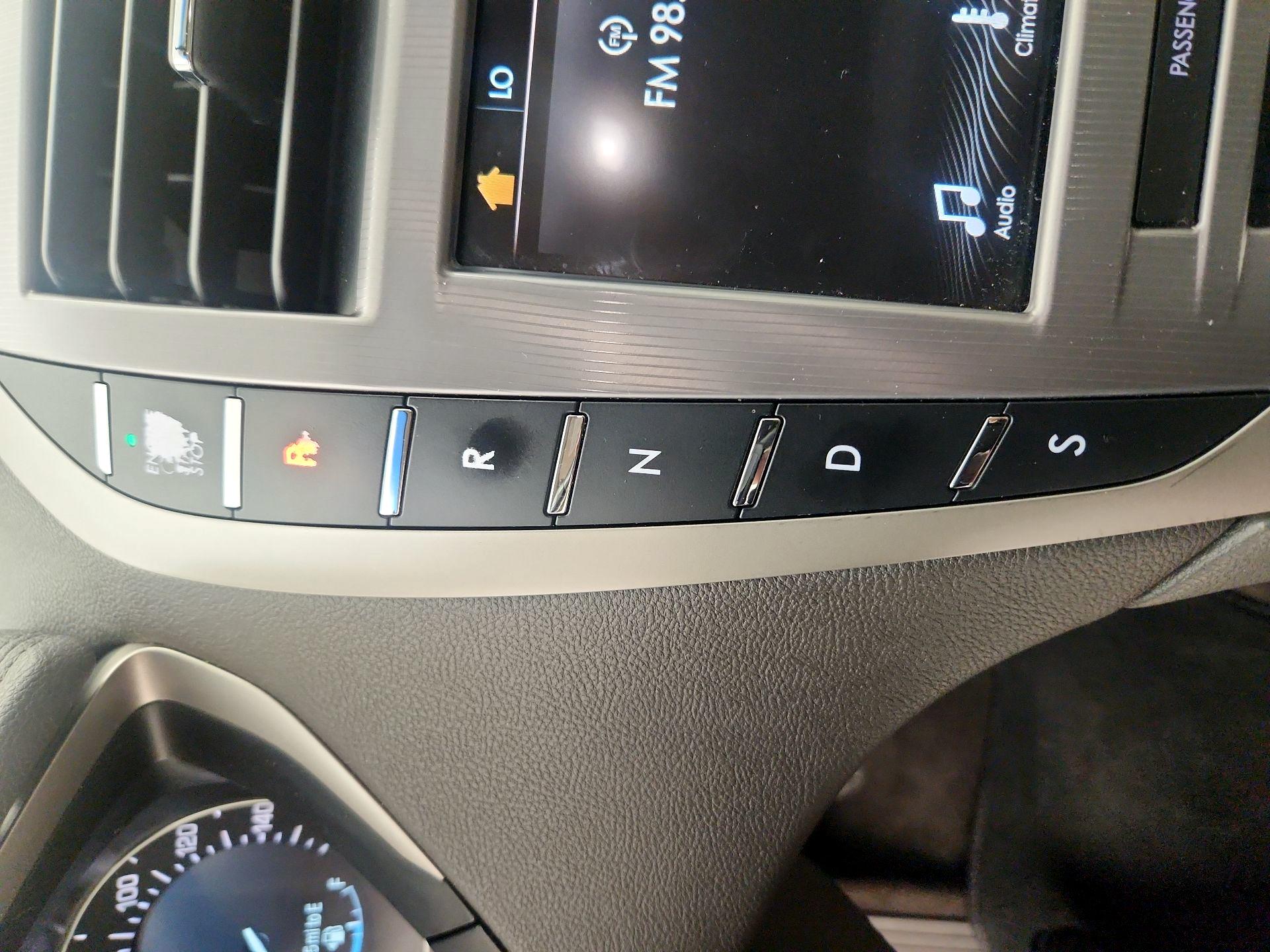 Thumbnail: 2017 Lincoln MKZ - 17