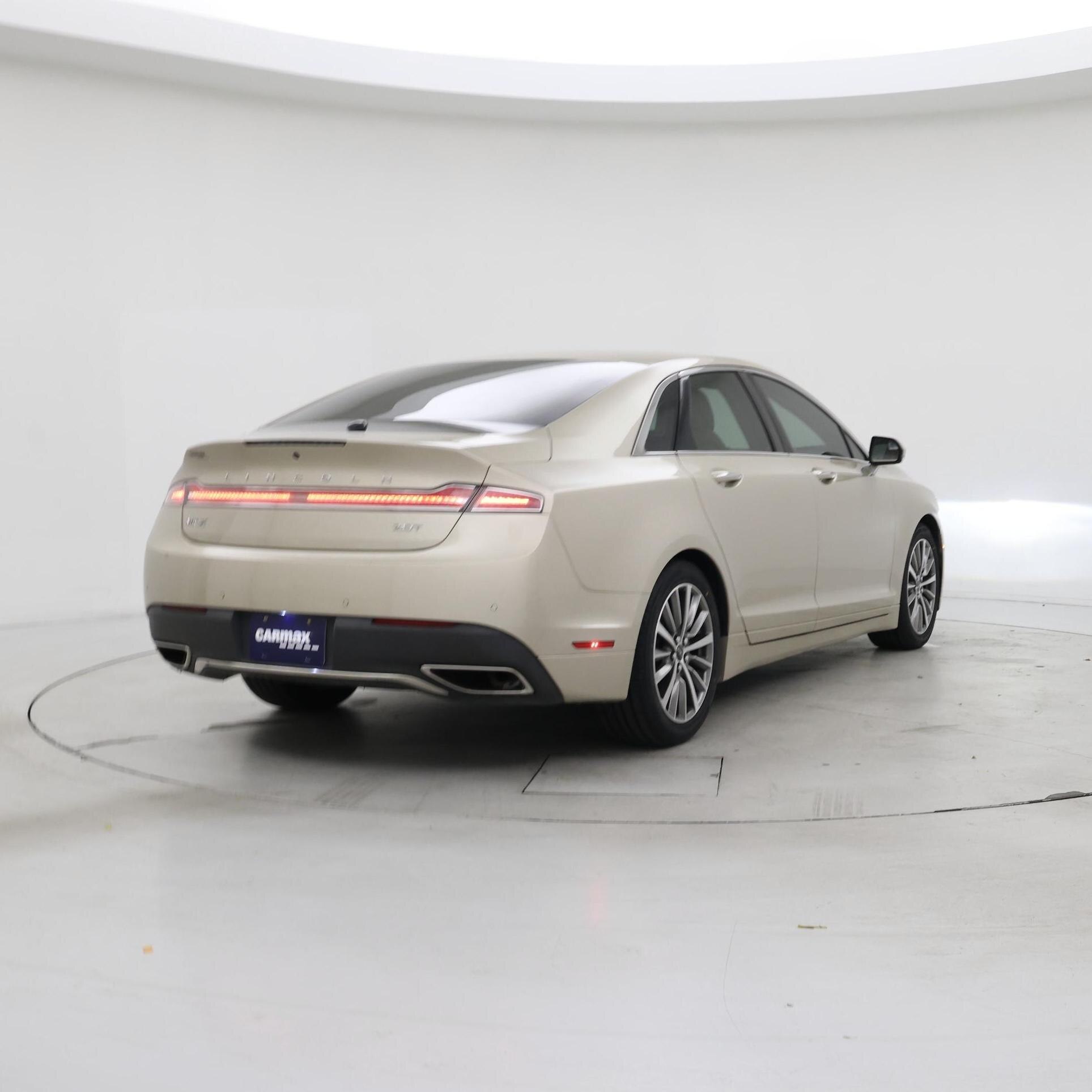 Thumbnail: 2017 Lincoln MKZ - 8
