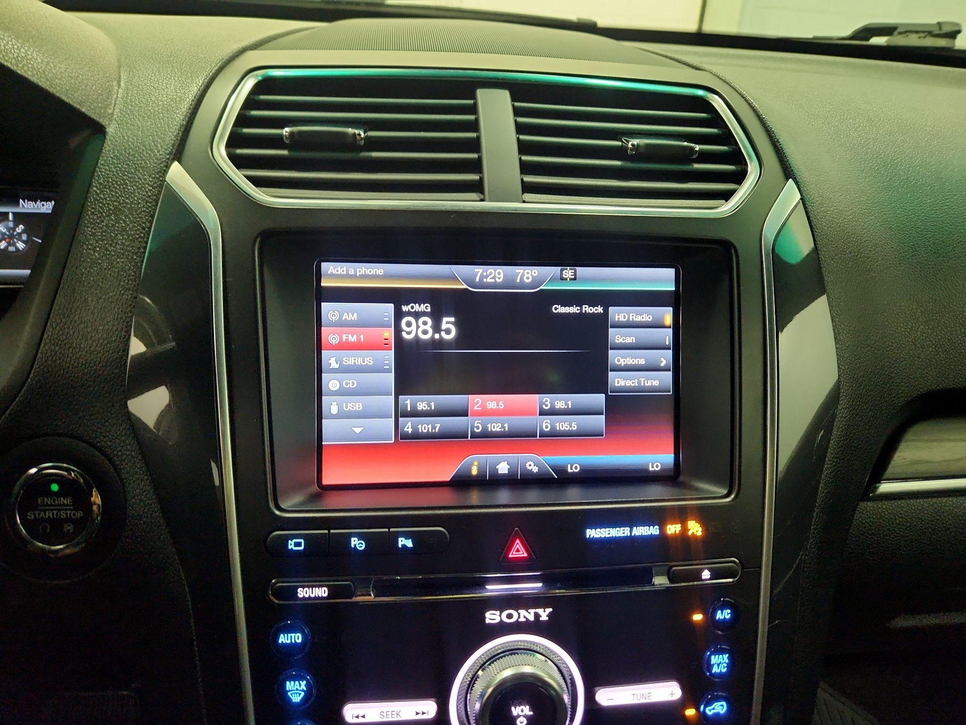 Thumbnail: 2016 Ford Explorer - 15