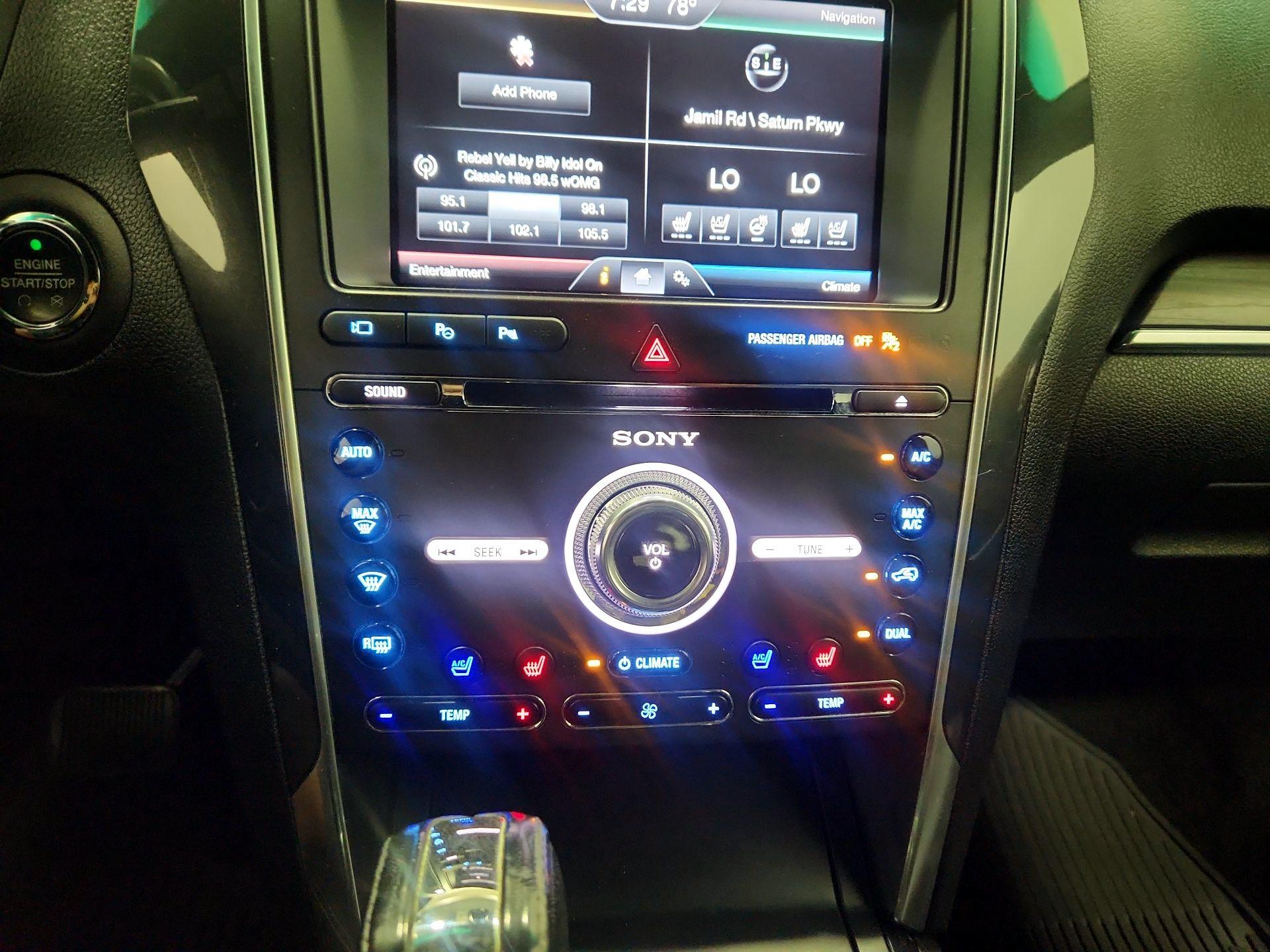 Thumbnail: 2016 Ford Explorer - 16