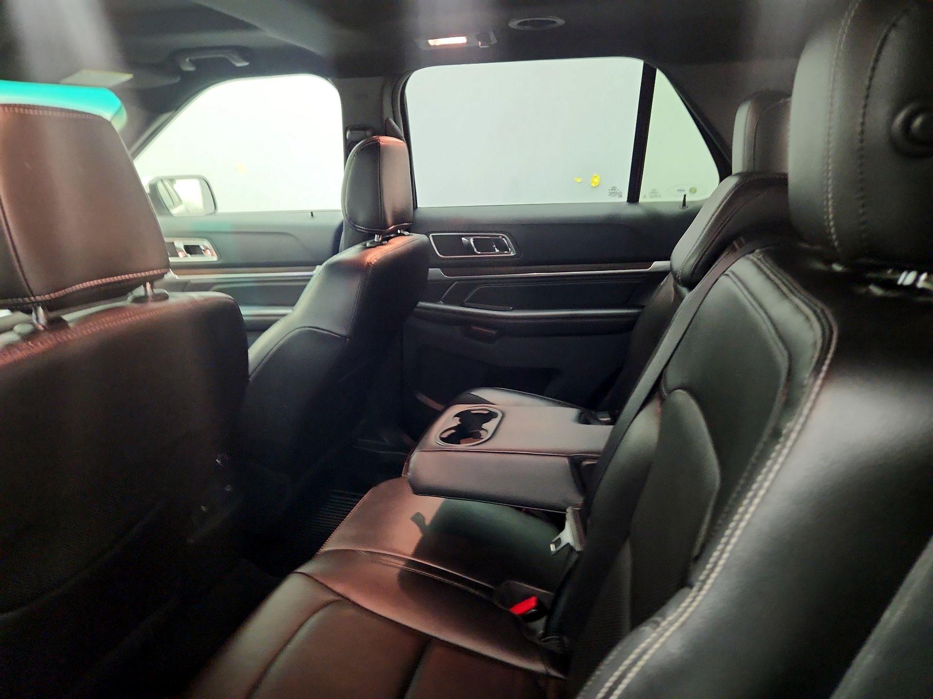 Thumbnail: 2016 Ford Explorer - 18