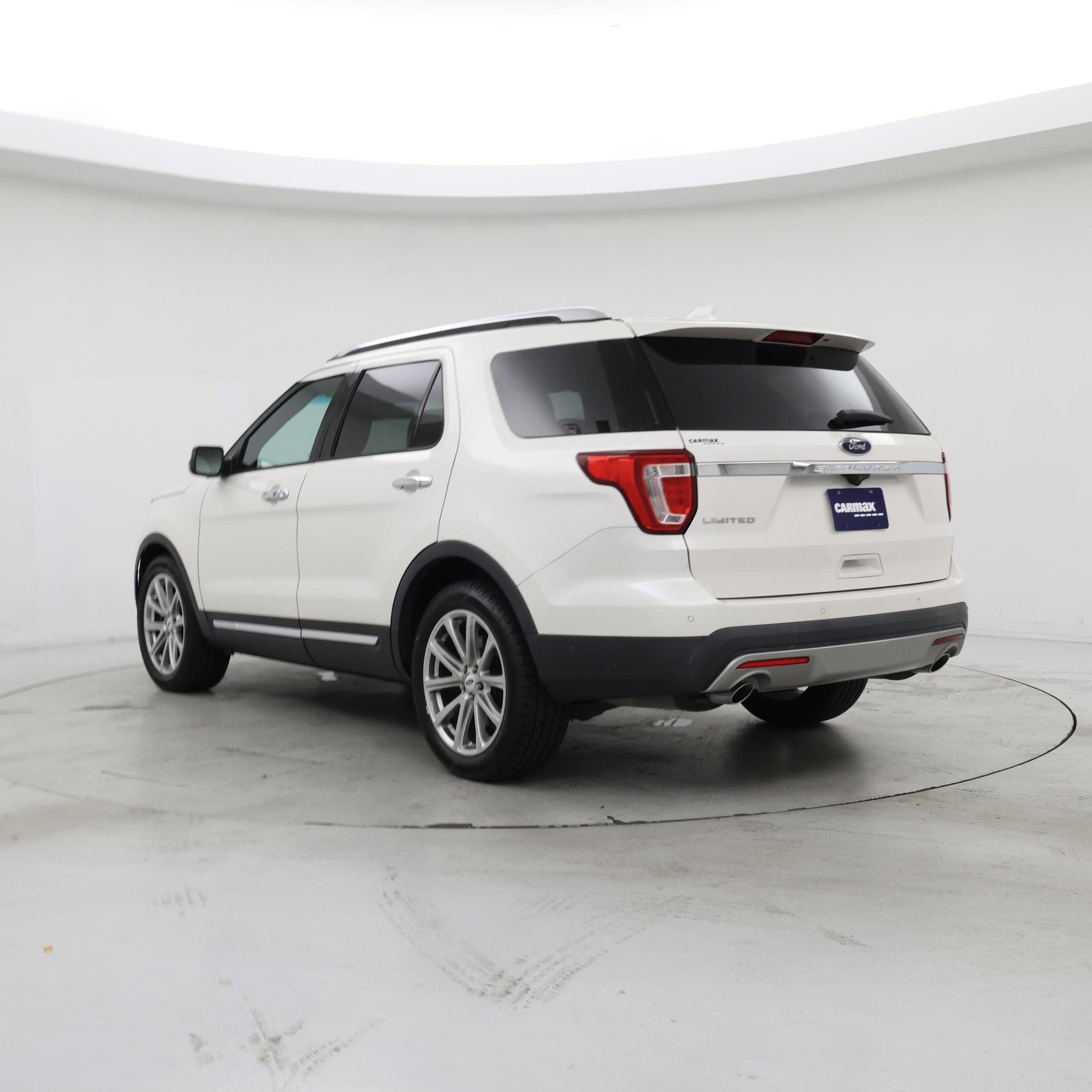 Thumbnail: 2016 Ford Explorer - 2