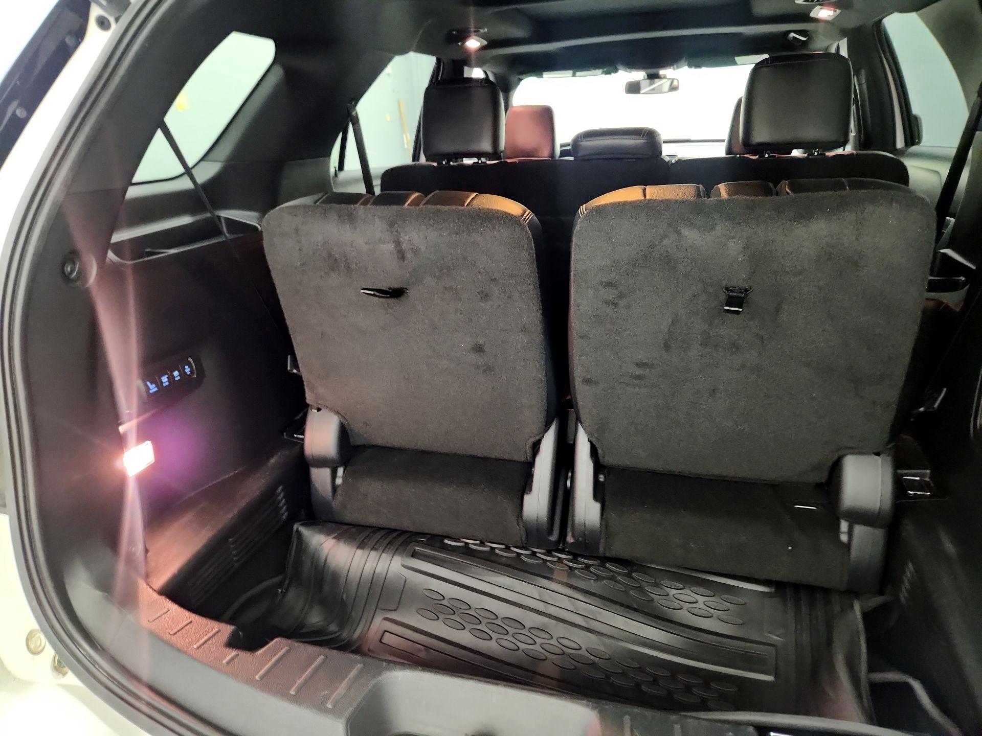 Thumbnail: 2016 Ford Explorer - 19