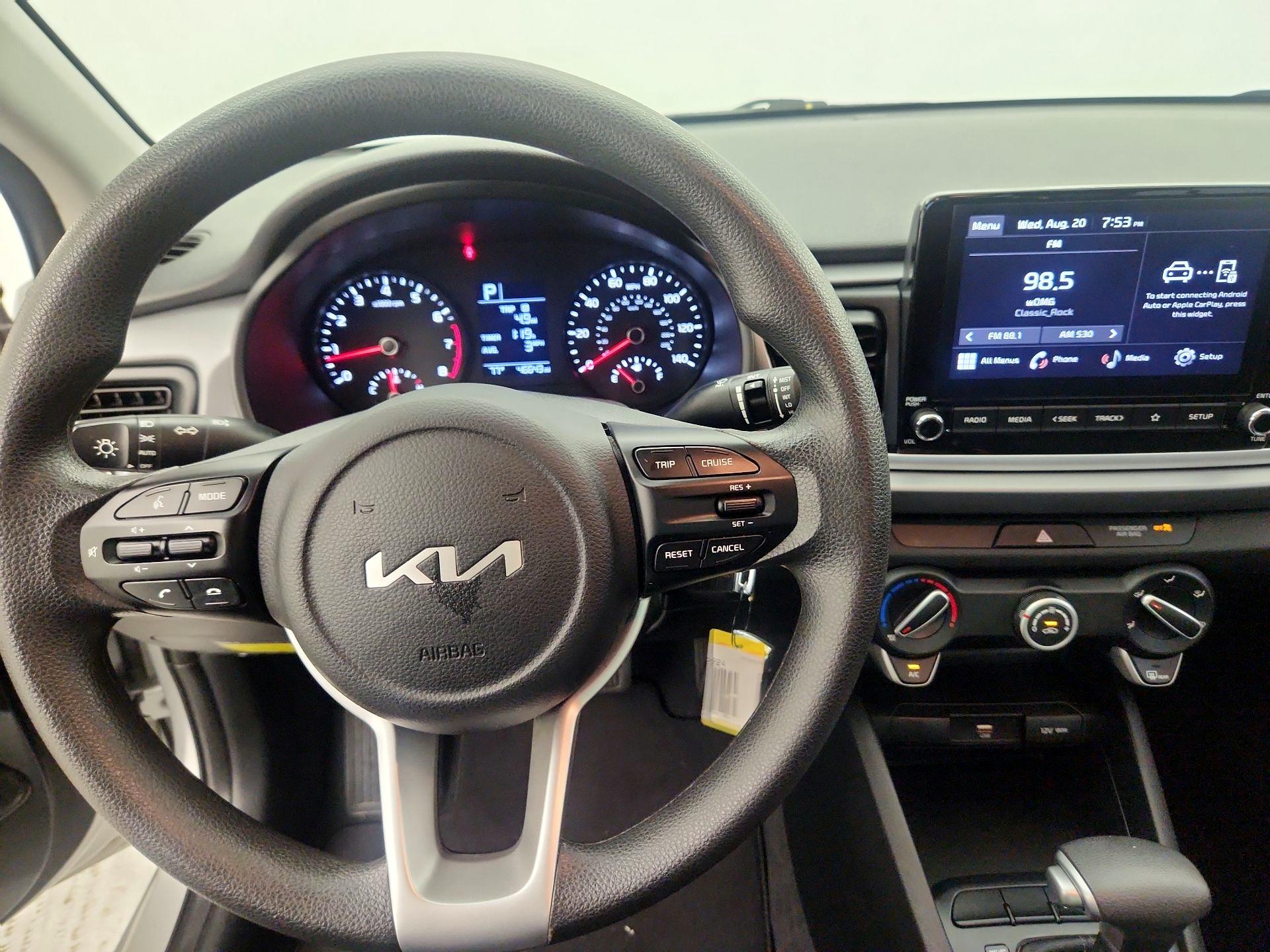 Thumbnail: 2023 Kia Rio - 9