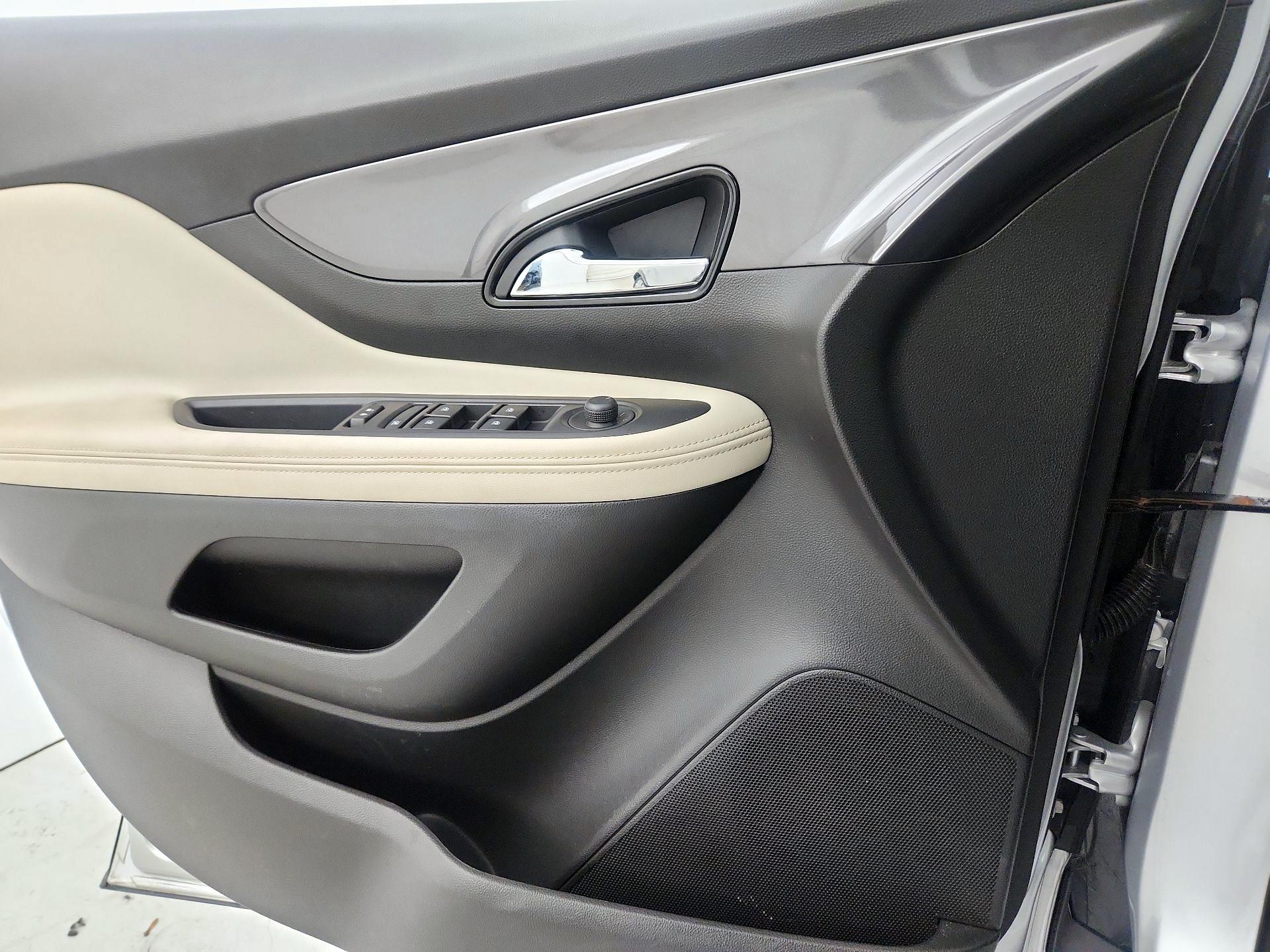 Thumbnail: 2018 Buick Encore - 12