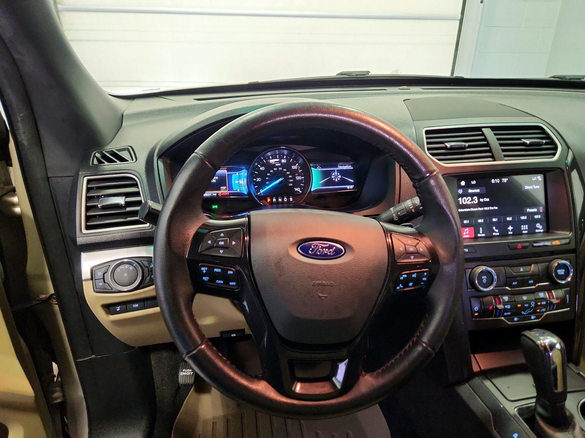 Thumbnail: 2017 Ford Explorer - 10