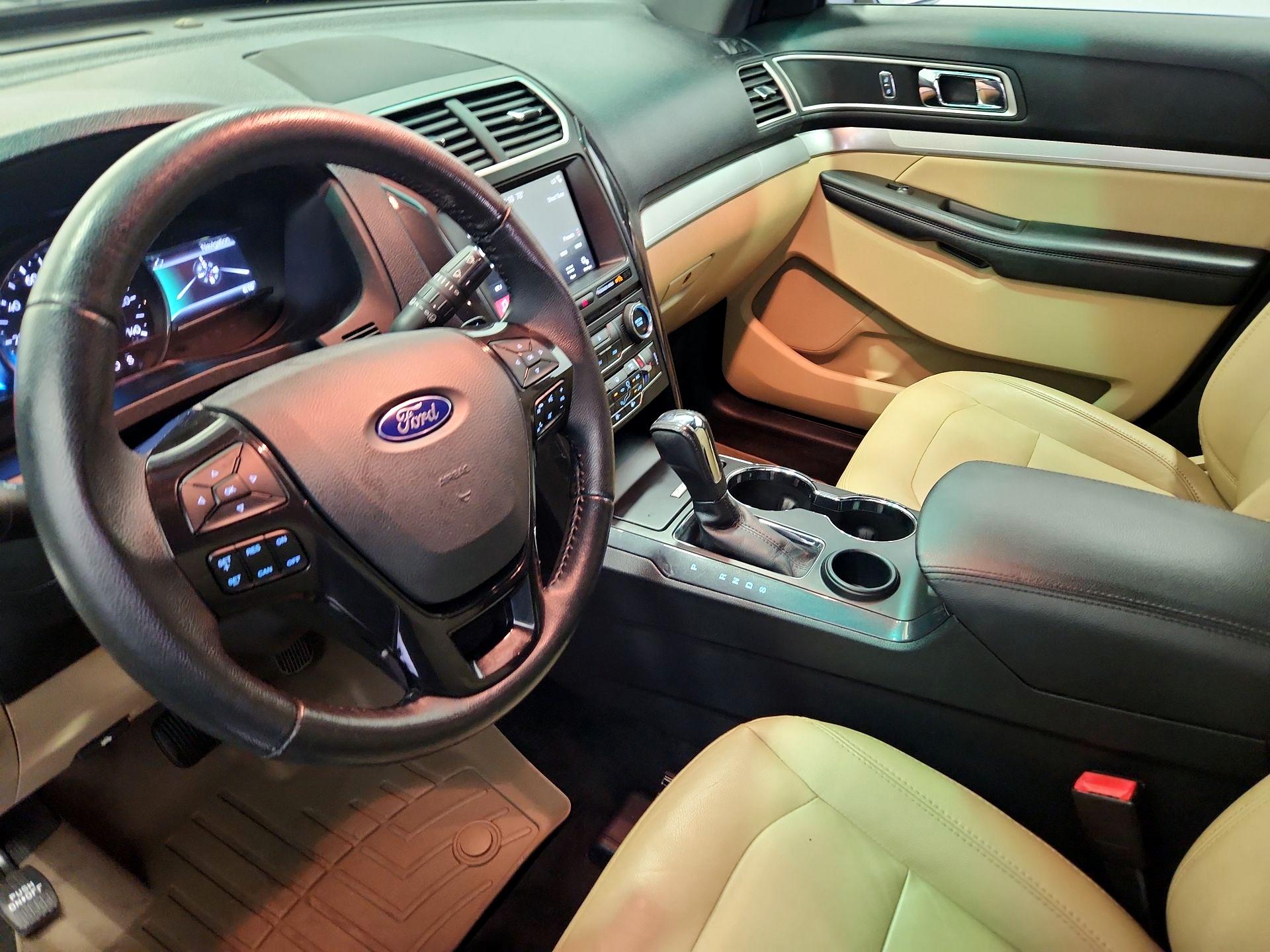 Thumbnail: 2017 Ford Explorer - 11
