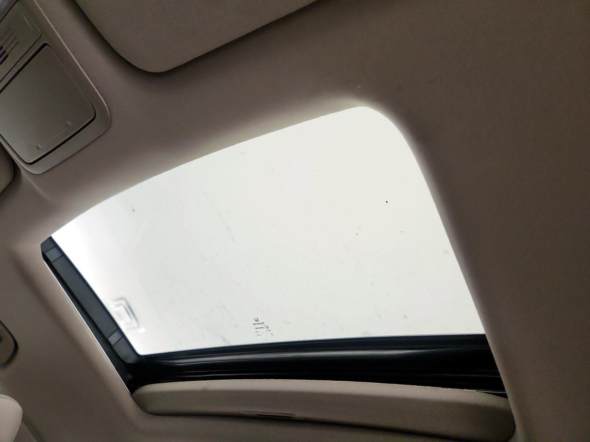 Thumbnail: 2020 Honda Odyssey - 18