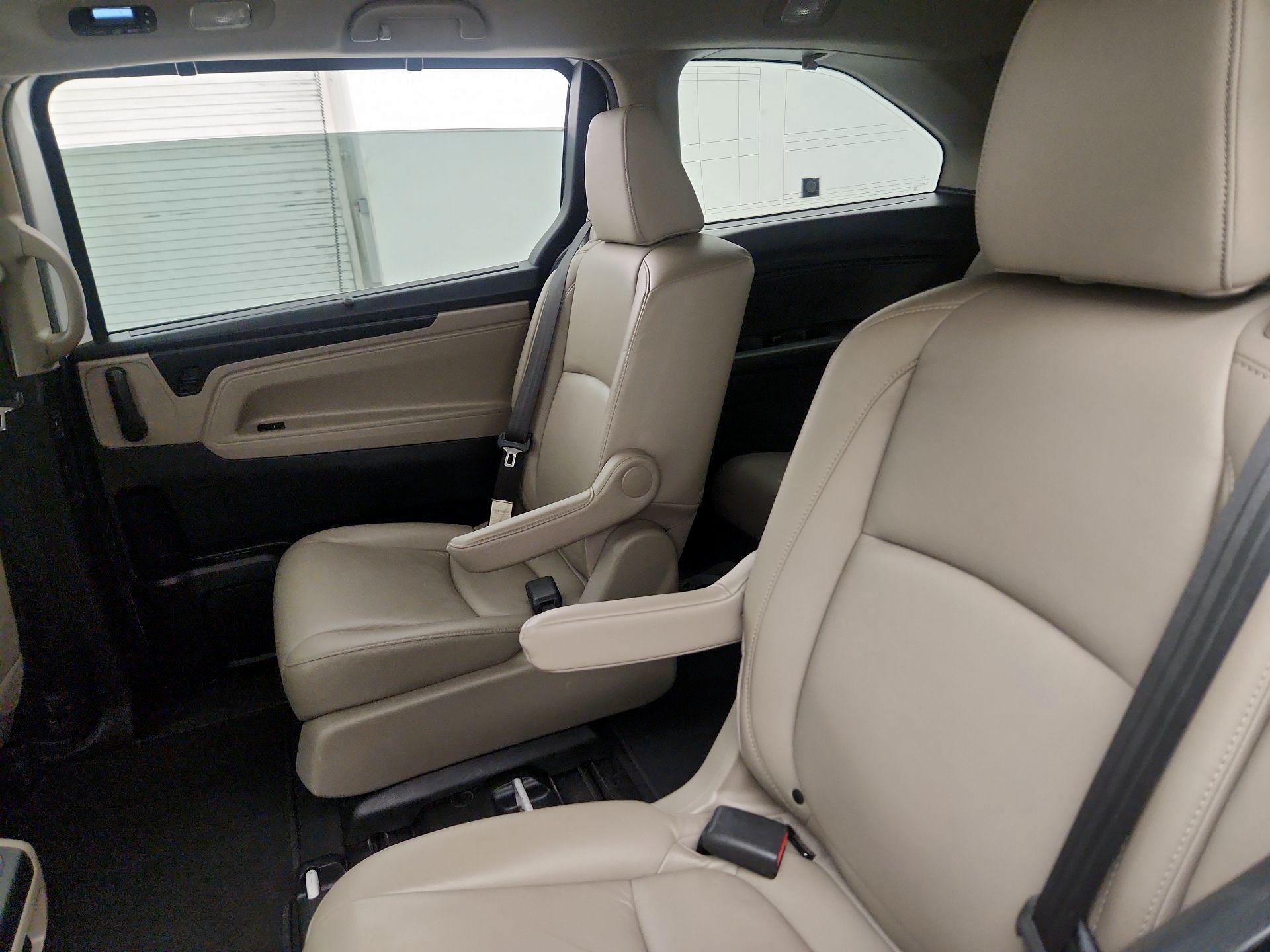 Thumbnail: 2020 Honda Odyssey - 19