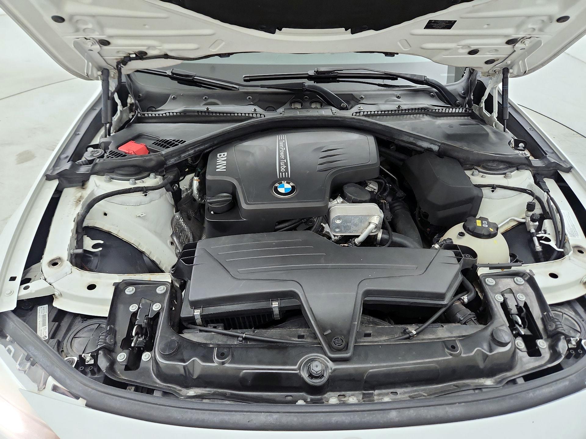 Thumbnail: 2015 BMW 3 Series - 19