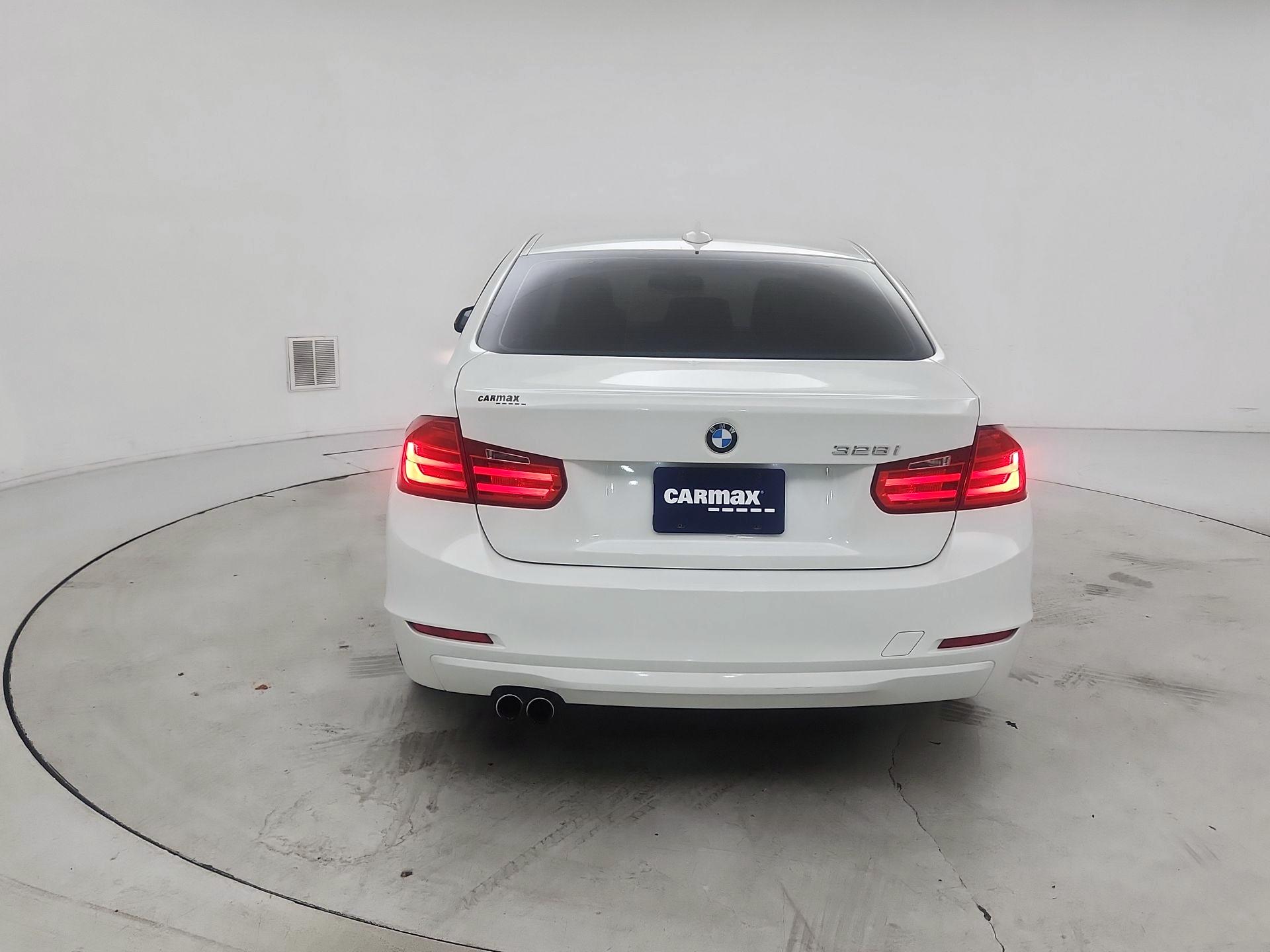 Thumbnail: 2015 BMW 3 Series - 6