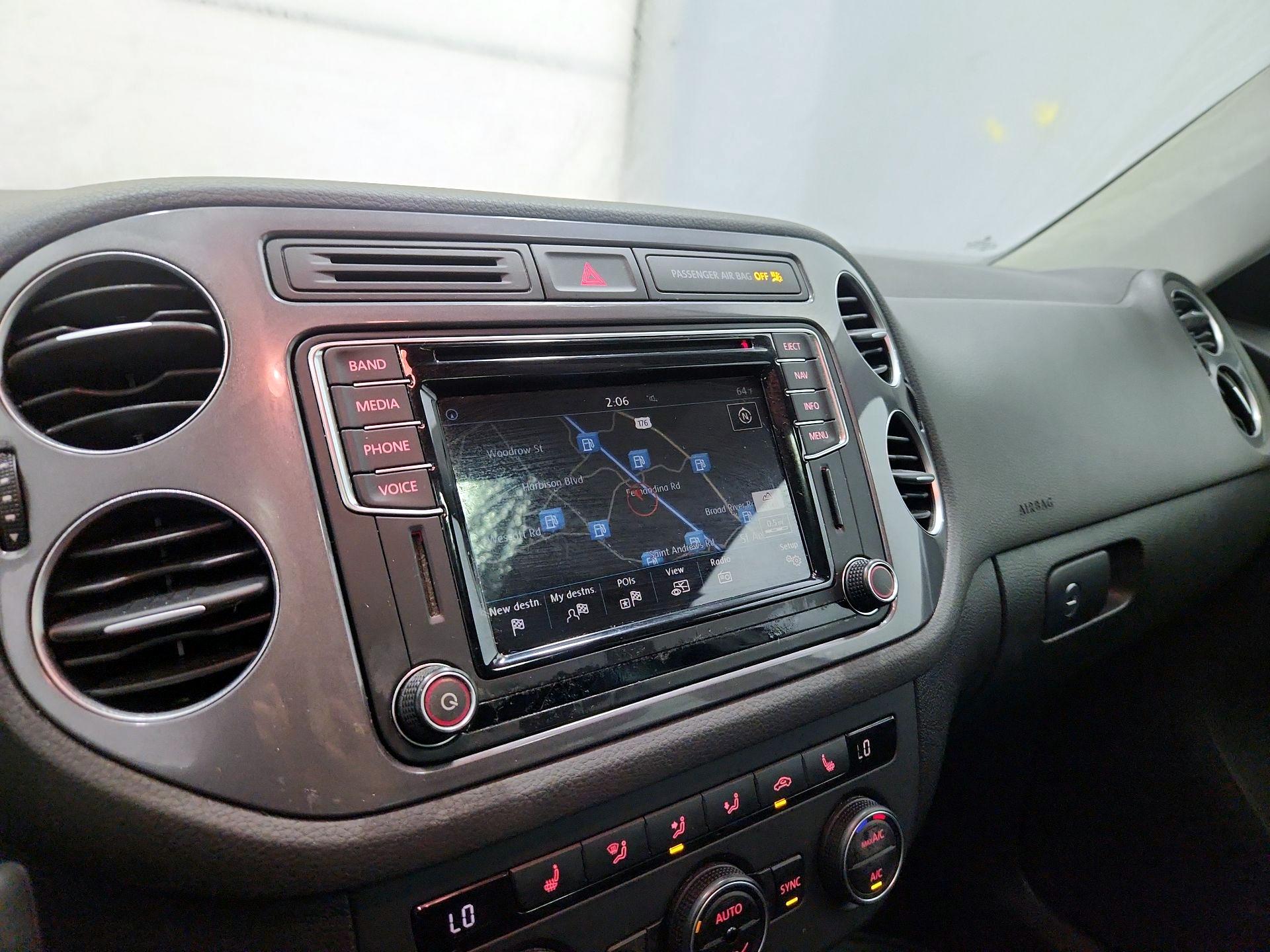 Thumbnail: 2017 Volkswagen Tiguan - 14