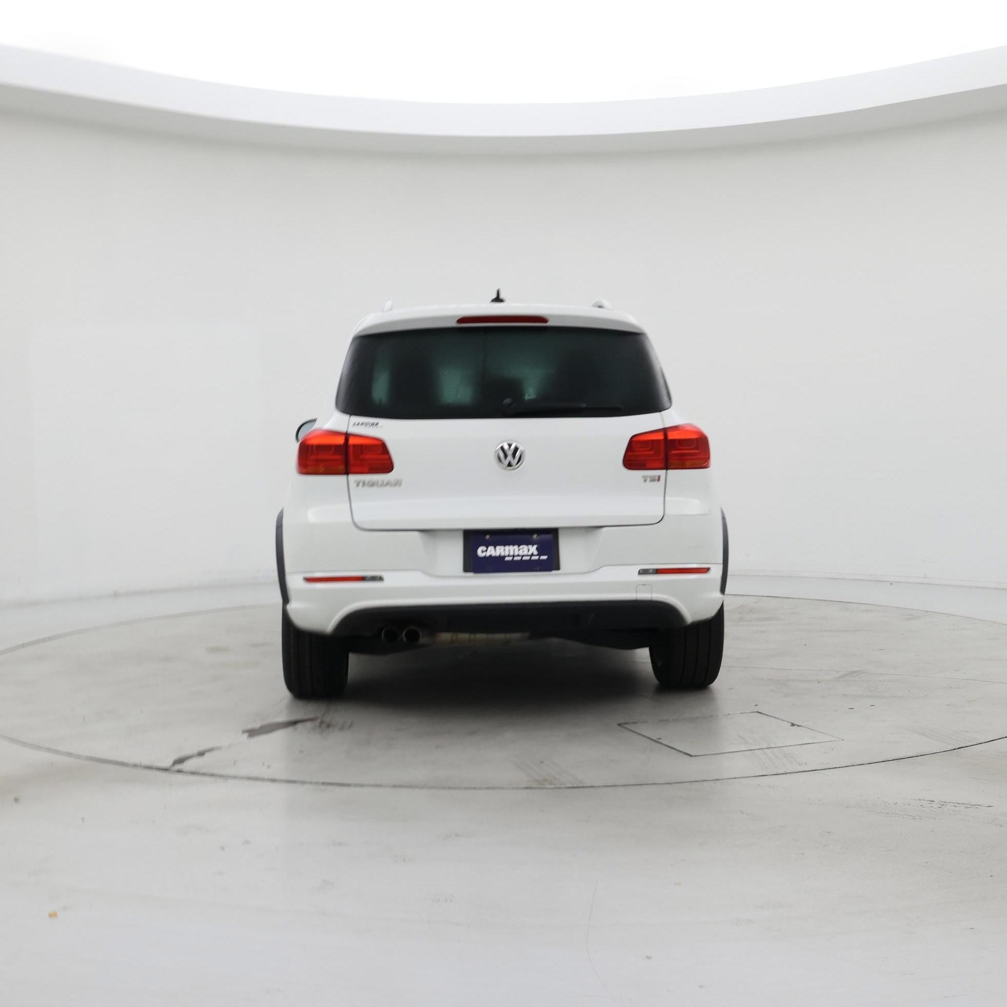 Thumbnail: 2017 Volkswagen Tiguan - 6