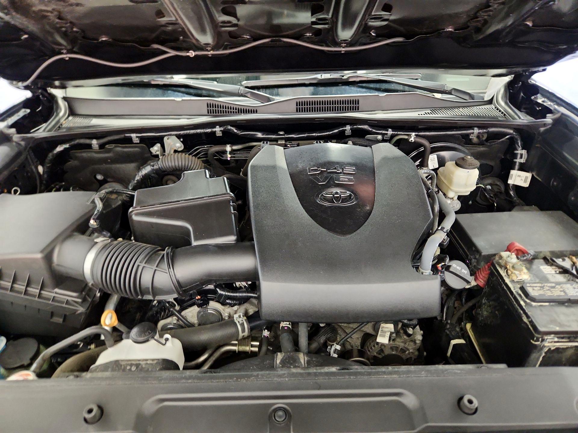 Thumbnail: 2021 Toyota Tacoma - 20