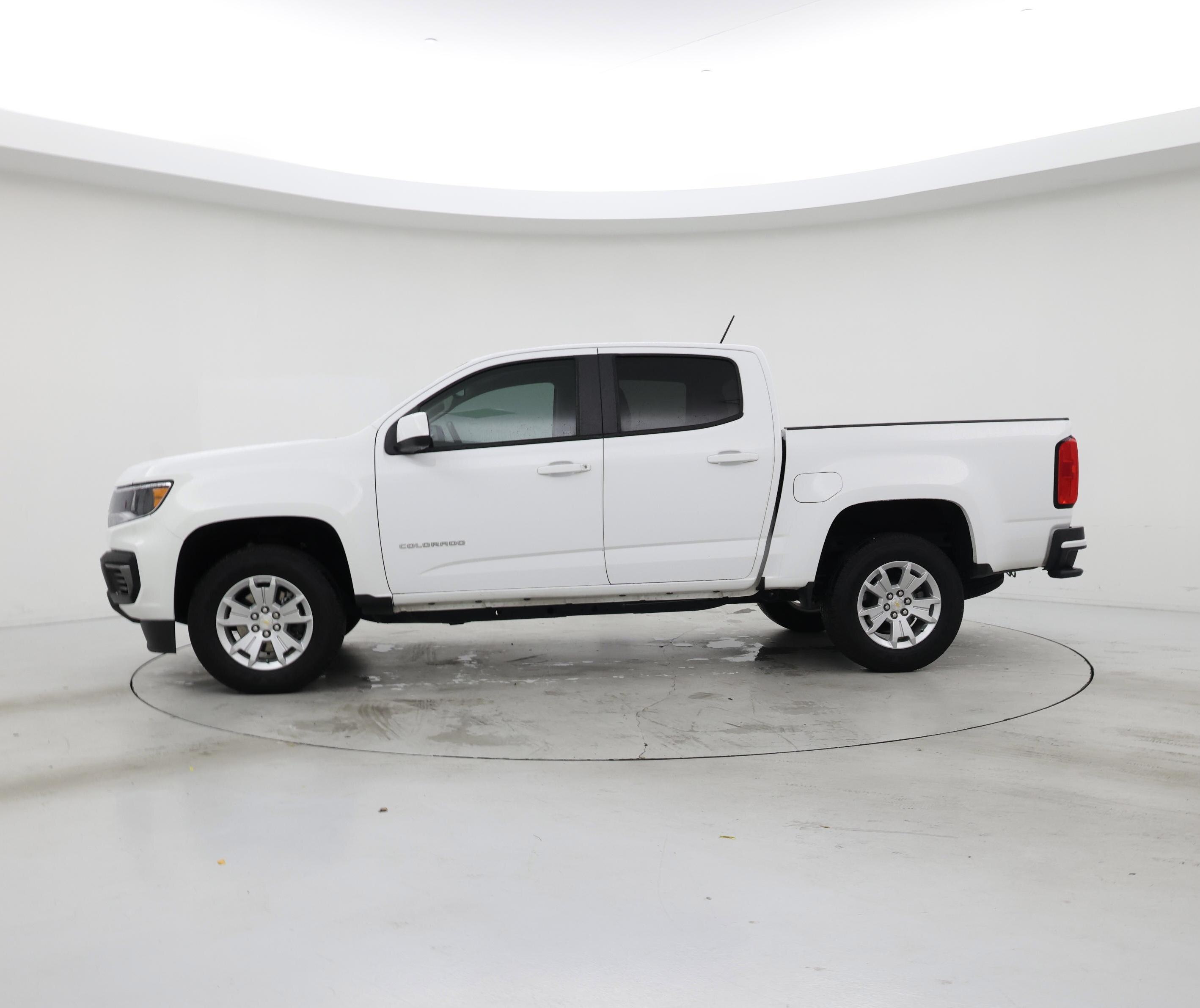 Thumbnail: 2022 Chevrolet Colorado - 3