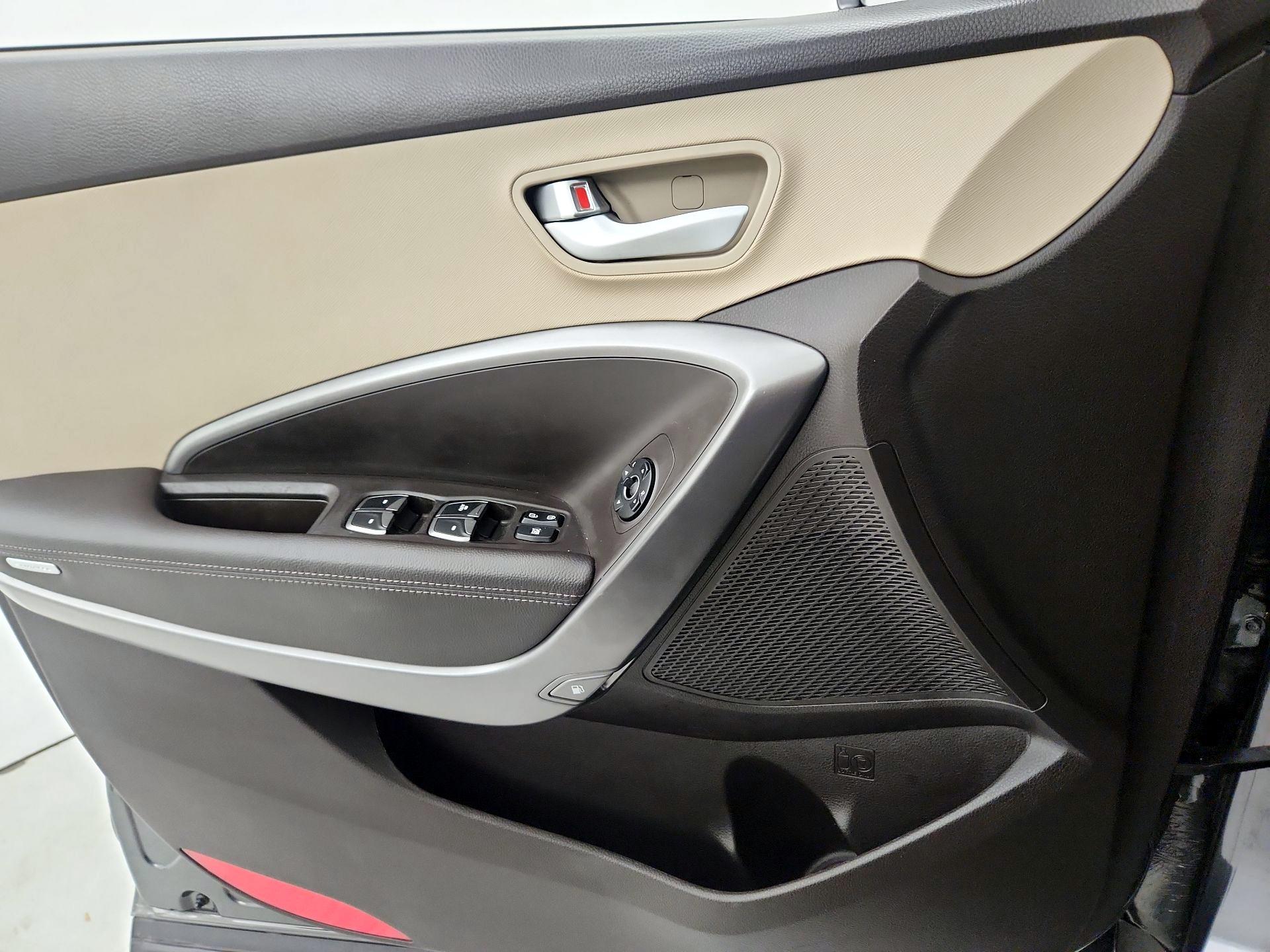 Thumbnail: 2014 Hyundai Santa Fe - 12