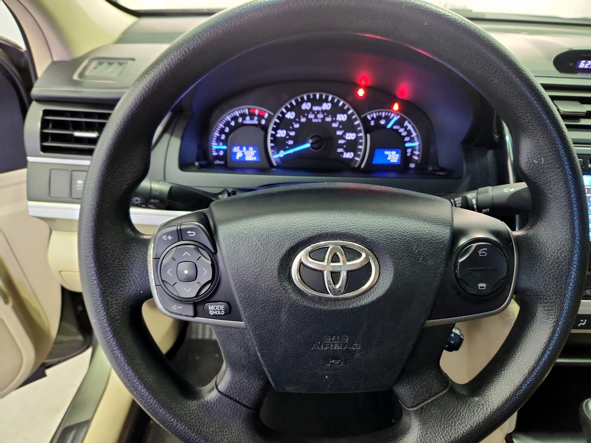 Thumbnail: 2014 Toyota Camry - 10