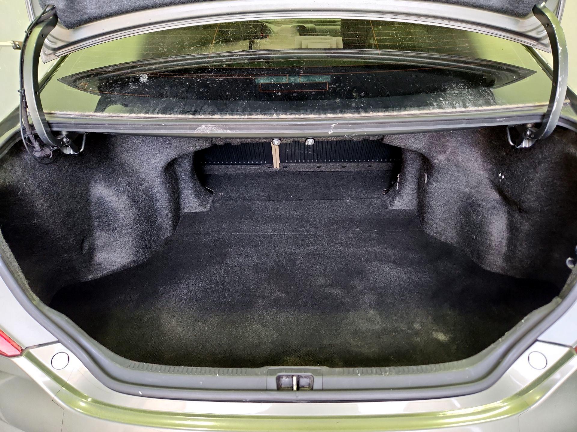 Thumbnail: 2014 Toyota Camry - 20