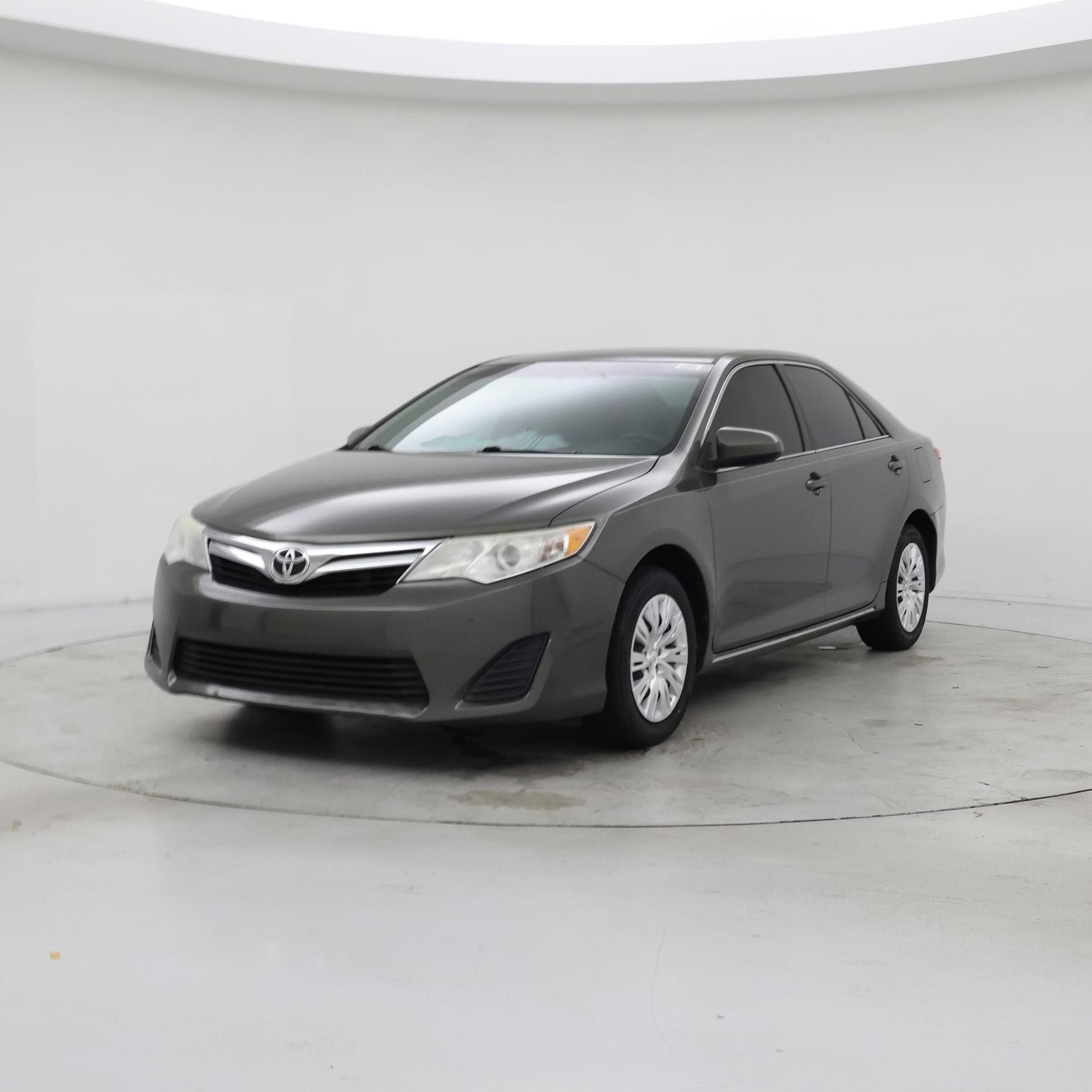 Thumbnail: 2014 Toyota Camry - 4