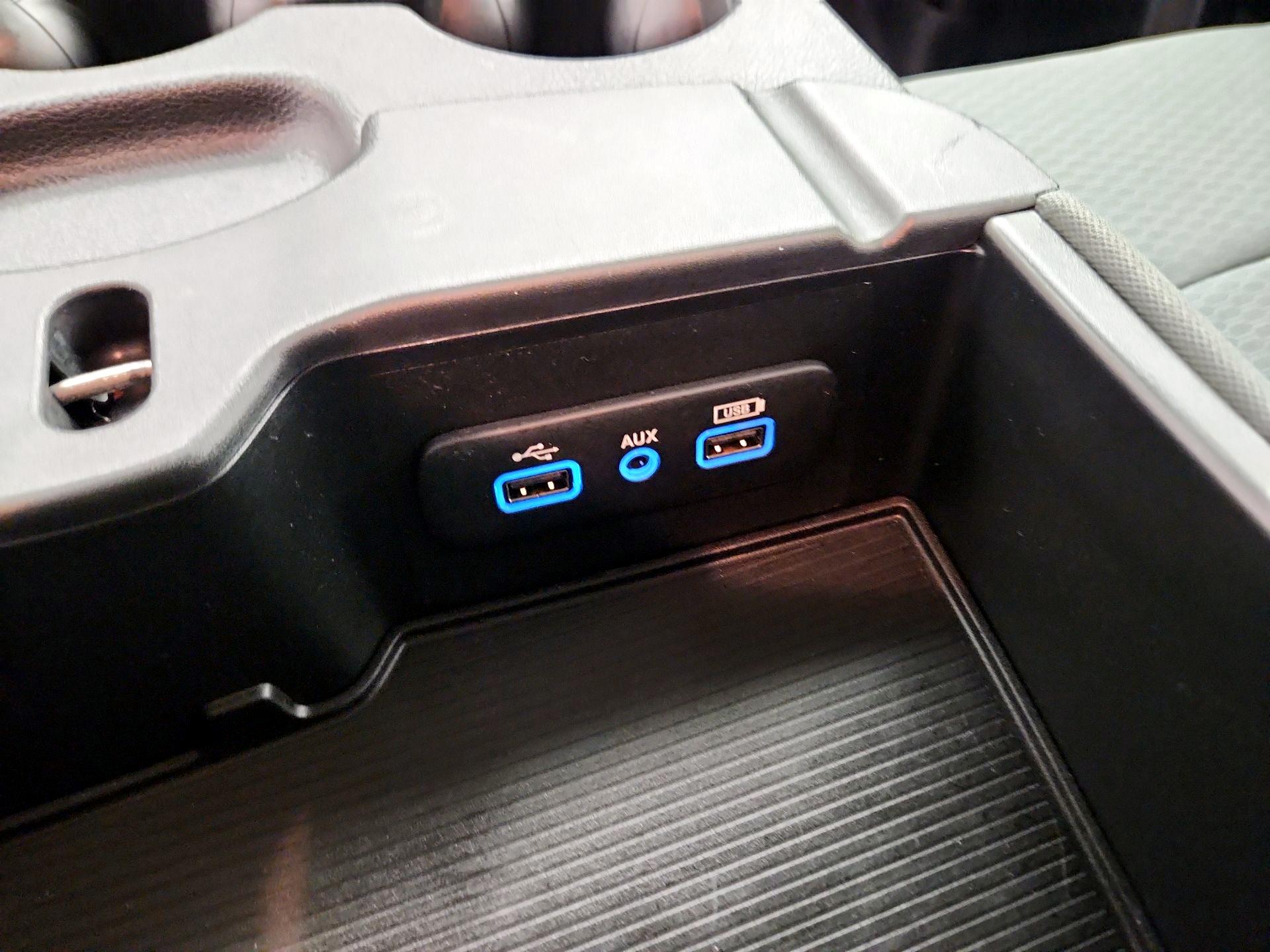 Thumbnail: 2019 RAM 1500 Classic - 18