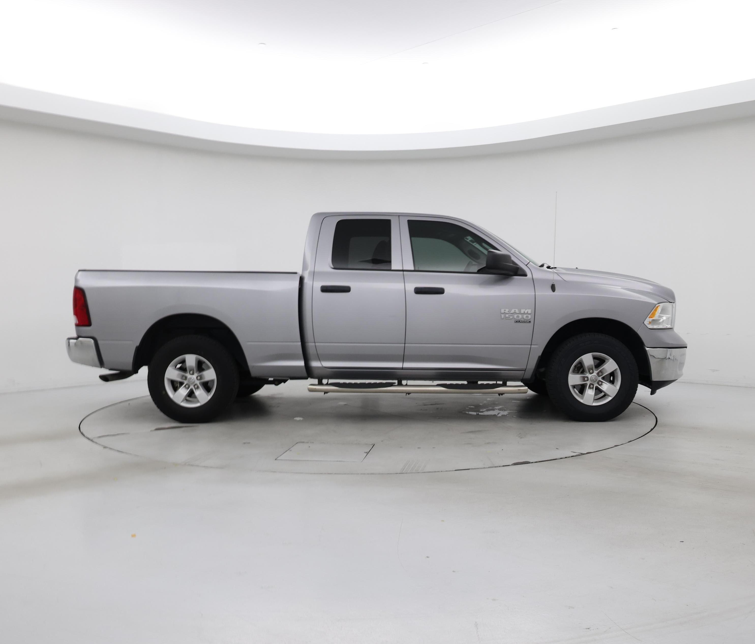 Thumbnail: 2019 RAM 1500 Classic - 7