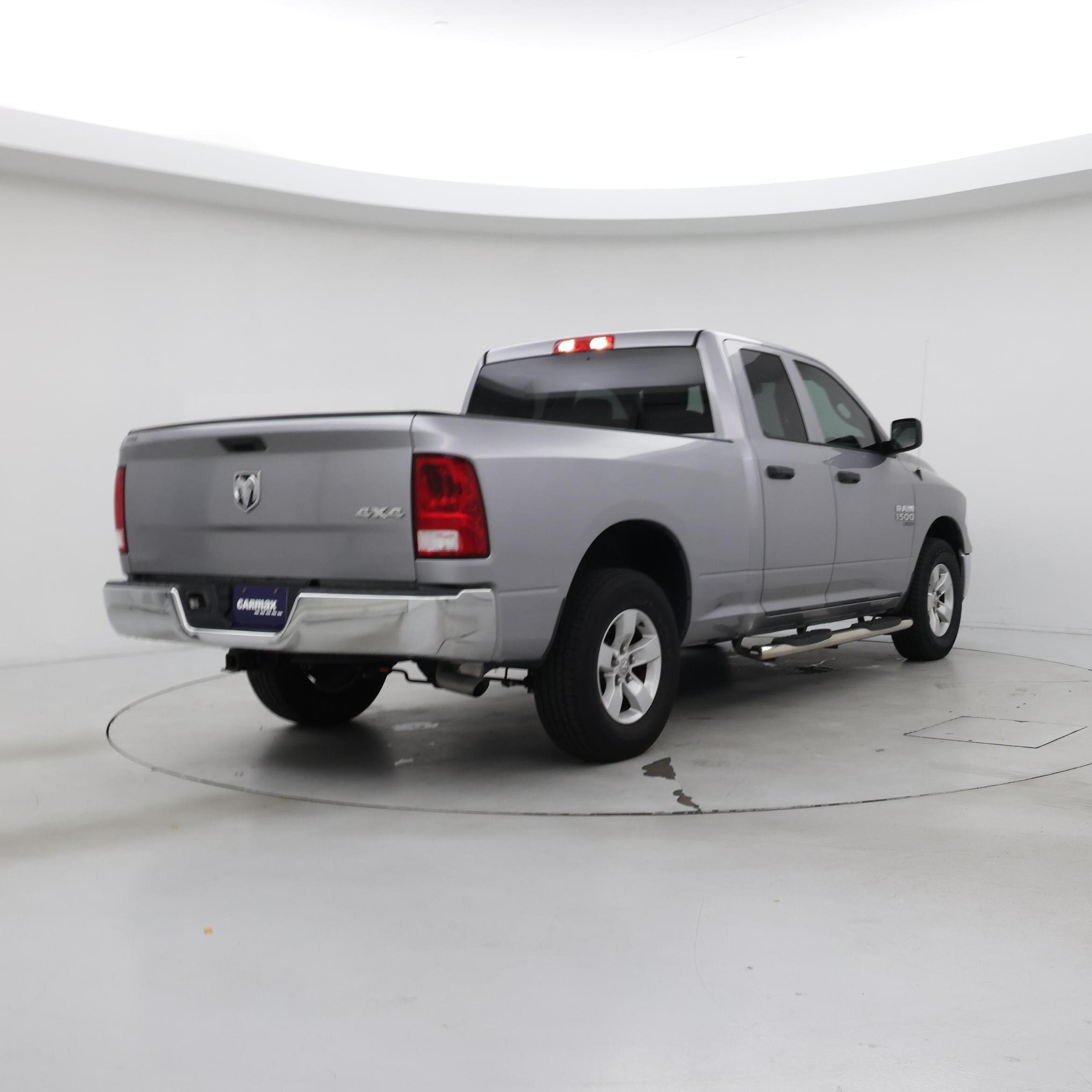 Thumbnail: 2019 RAM 1500 Classic - 8