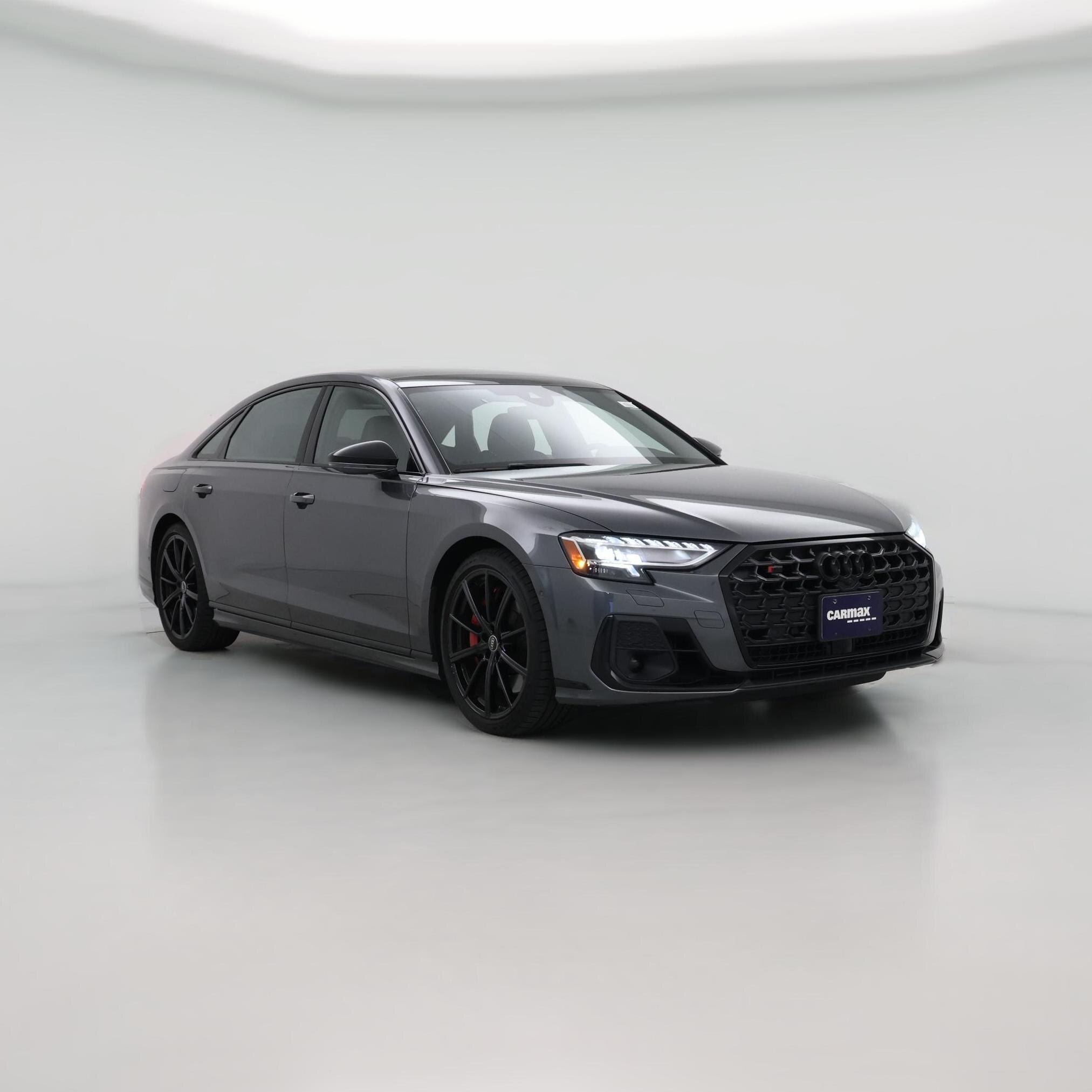 Thumbnail: 2022 Audi S8 - 1