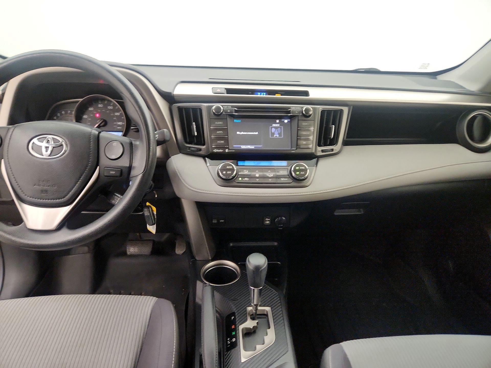 Thumbnail: 2015 Toyota RAV4 - 9