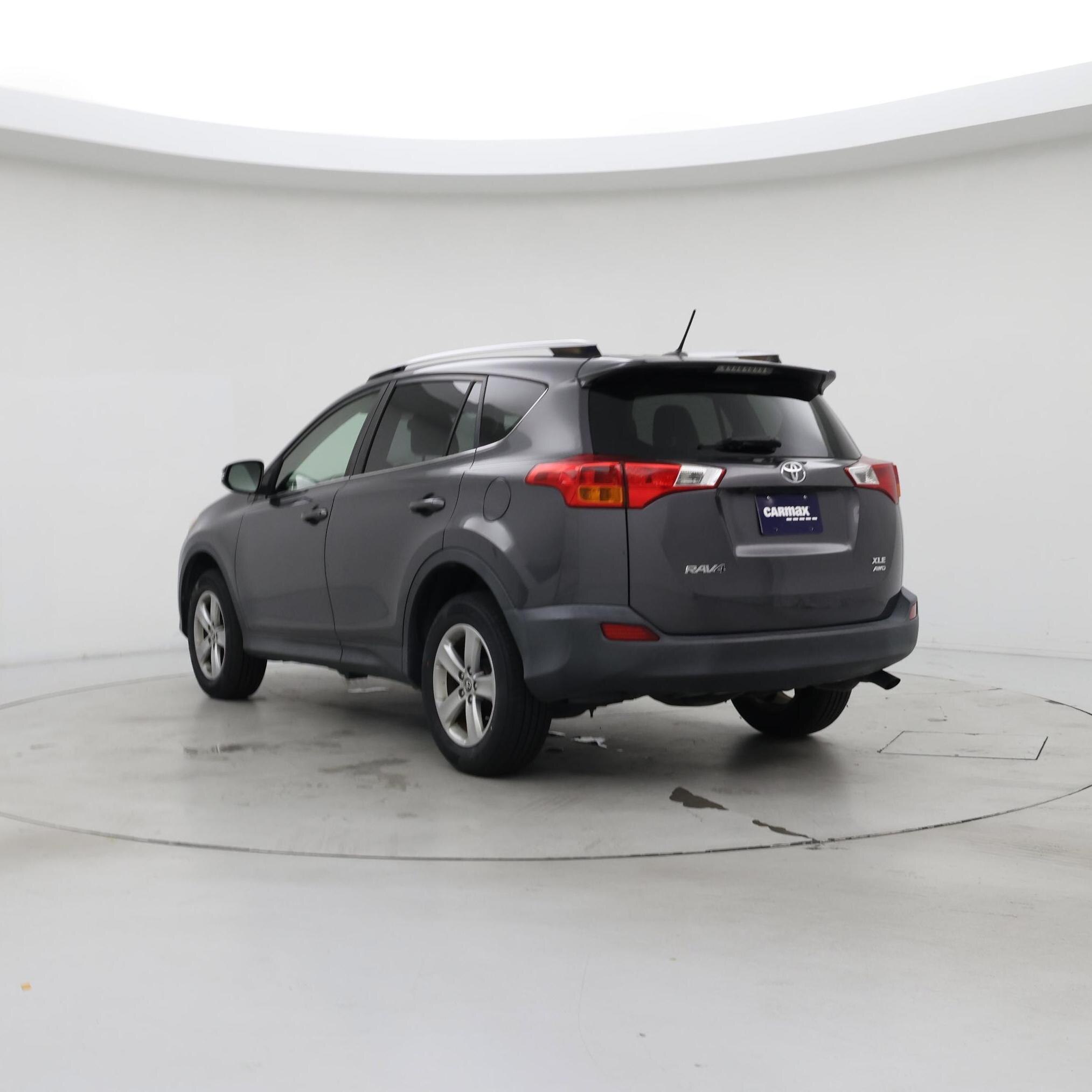 Thumbnail: 2015 Toyota RAV4 - 2