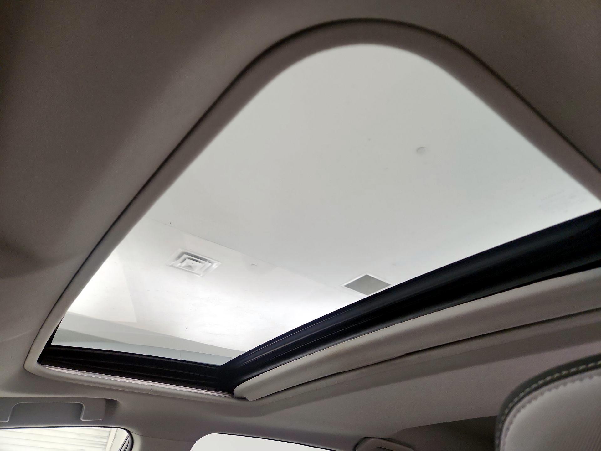 Thumbnail: 2015 Toyota RAV4 - 19