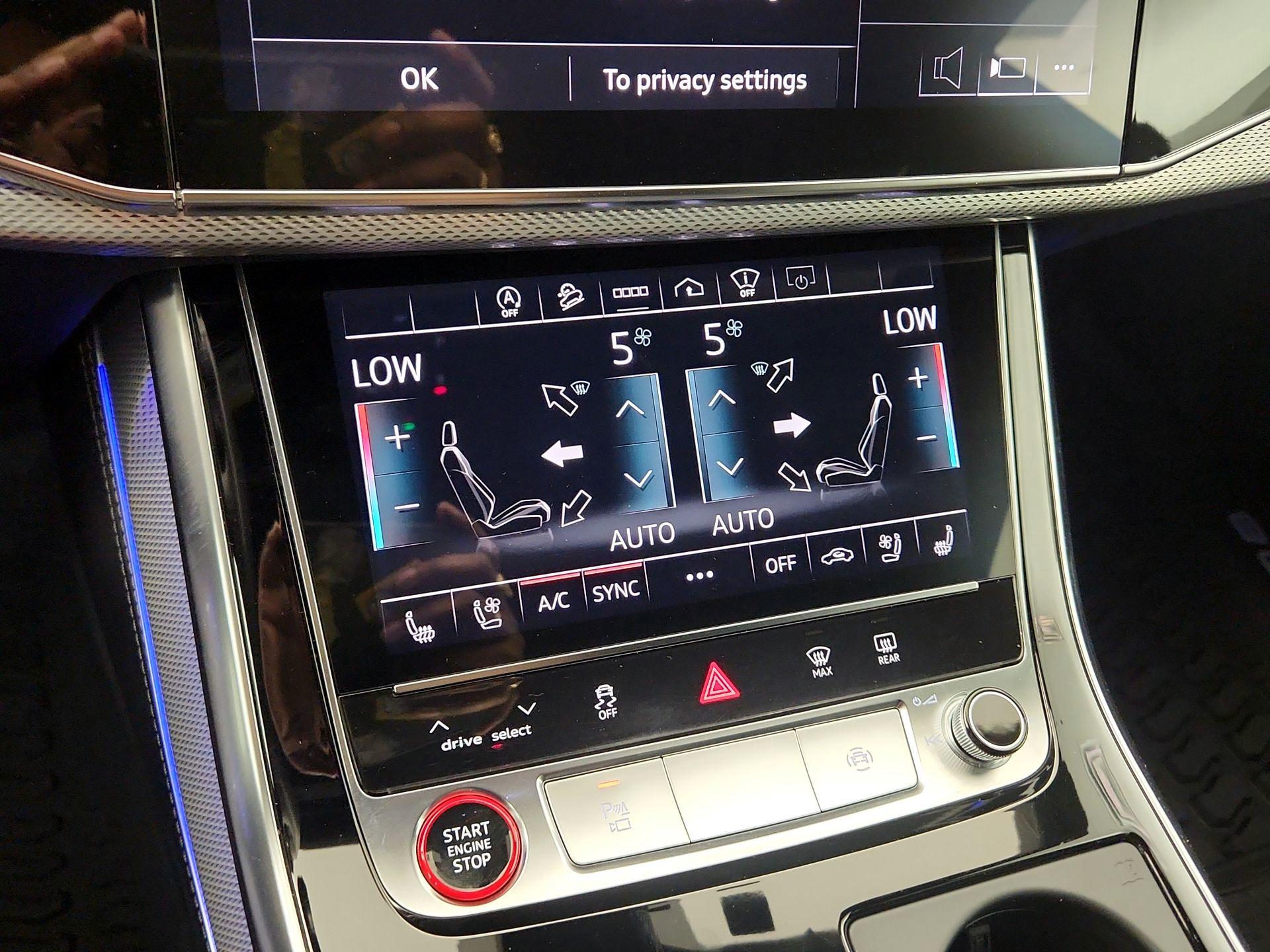 Thumbnail: 2021 Audi SQ8 - 16