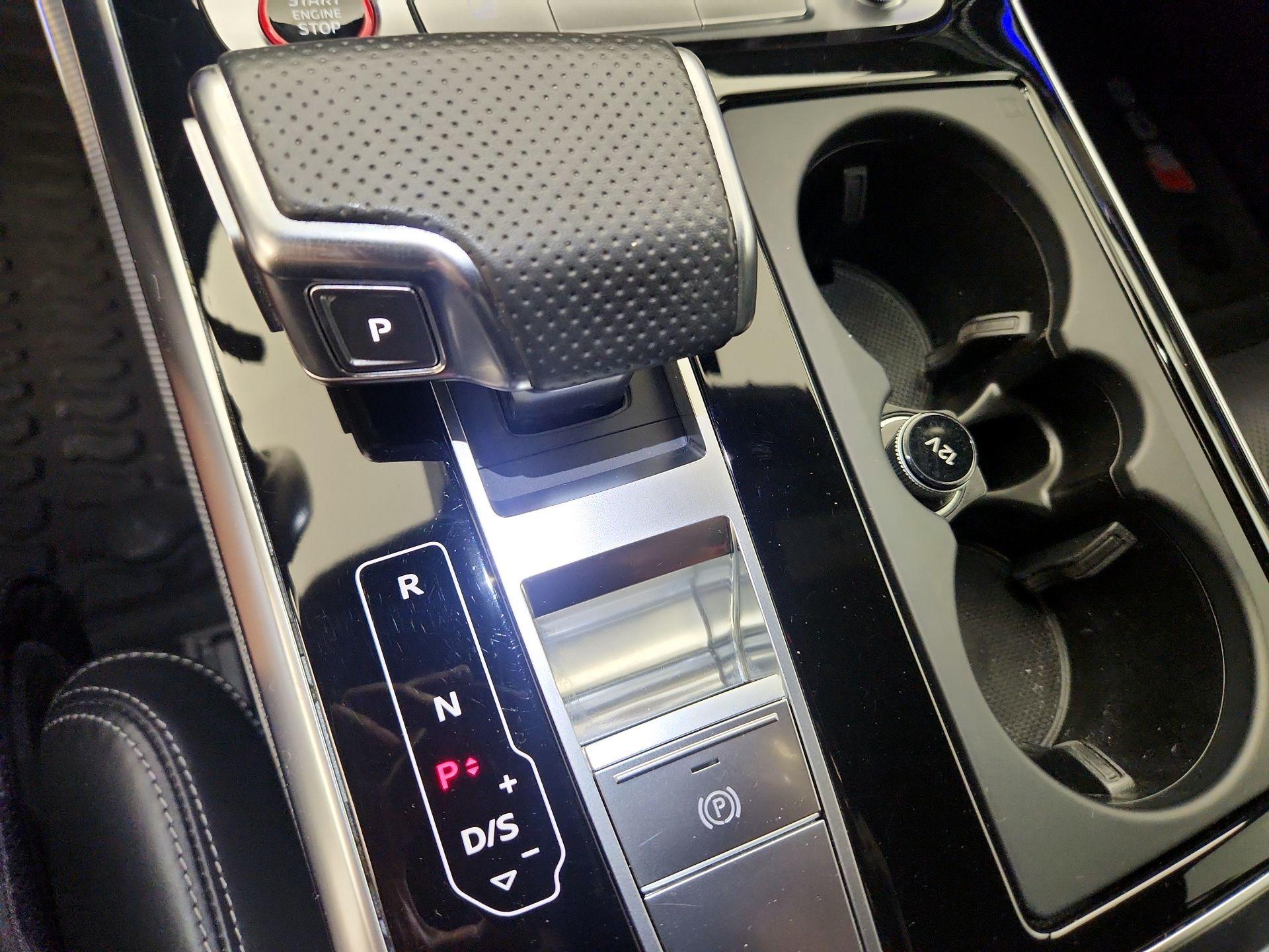 Thumbnail: 2021 Audi SQ8 - 17